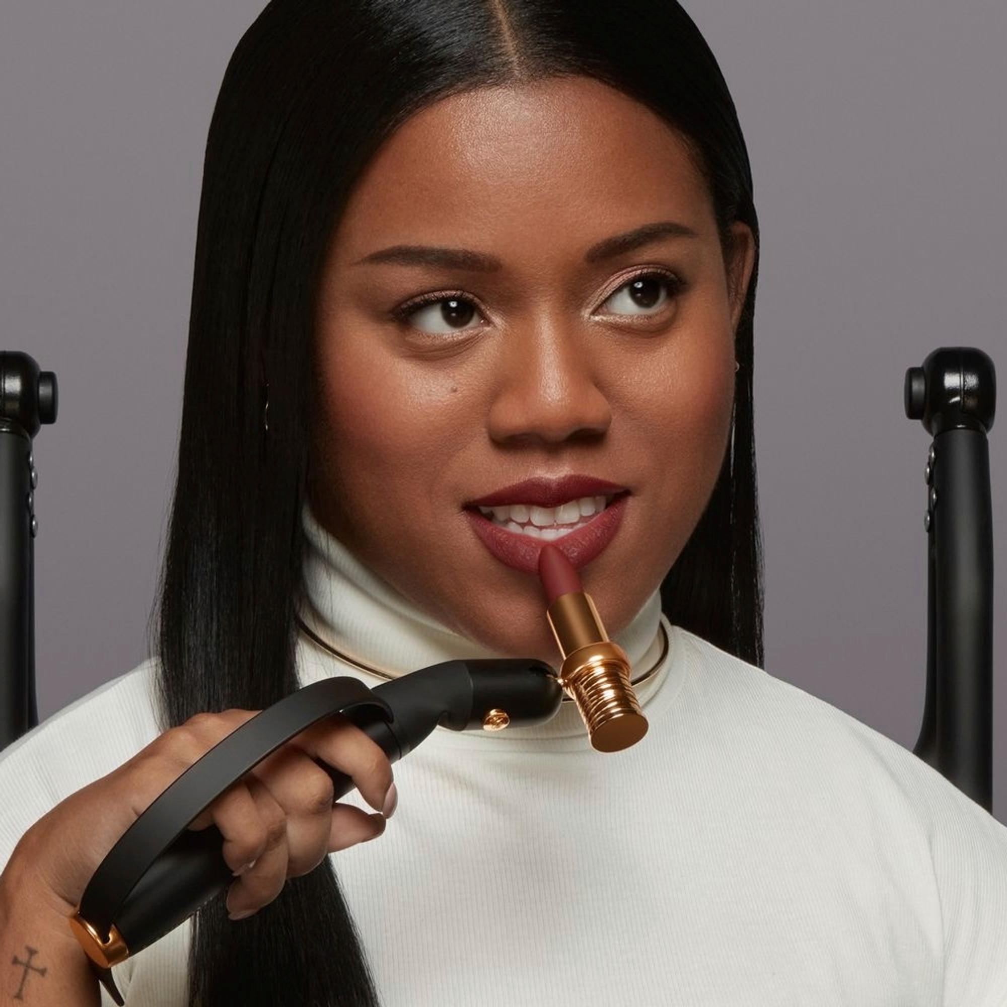 Tässä ovat tämän hetken 10 kiinnostavinta kauneustrendiä: älyhuulipuna, lisäosa suihkuun ja skip care -rutiini