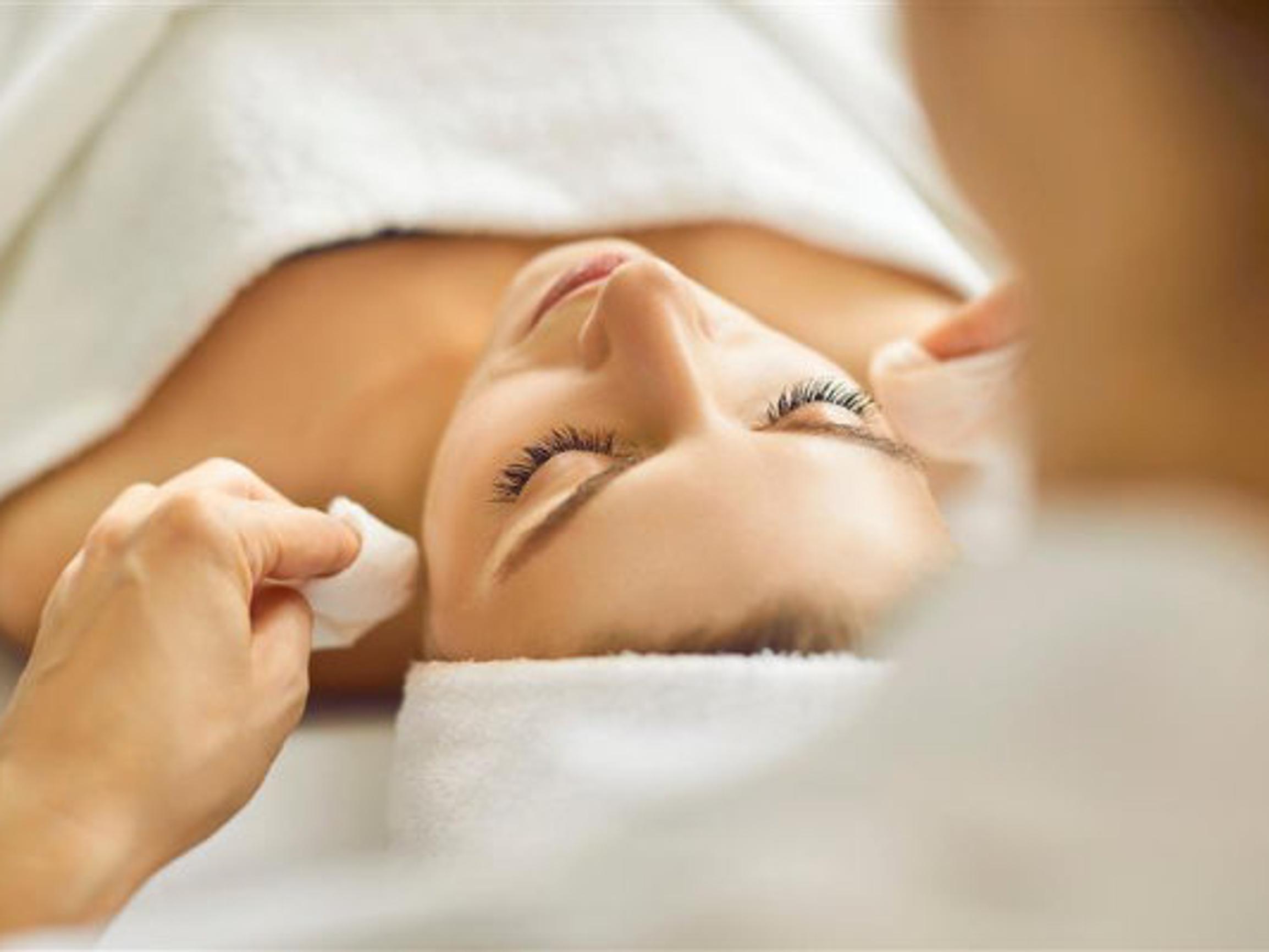 3 nopeaa, mutta supertehokasta kasvohoitoa – yksi niistä maksaa vain 25 euroa