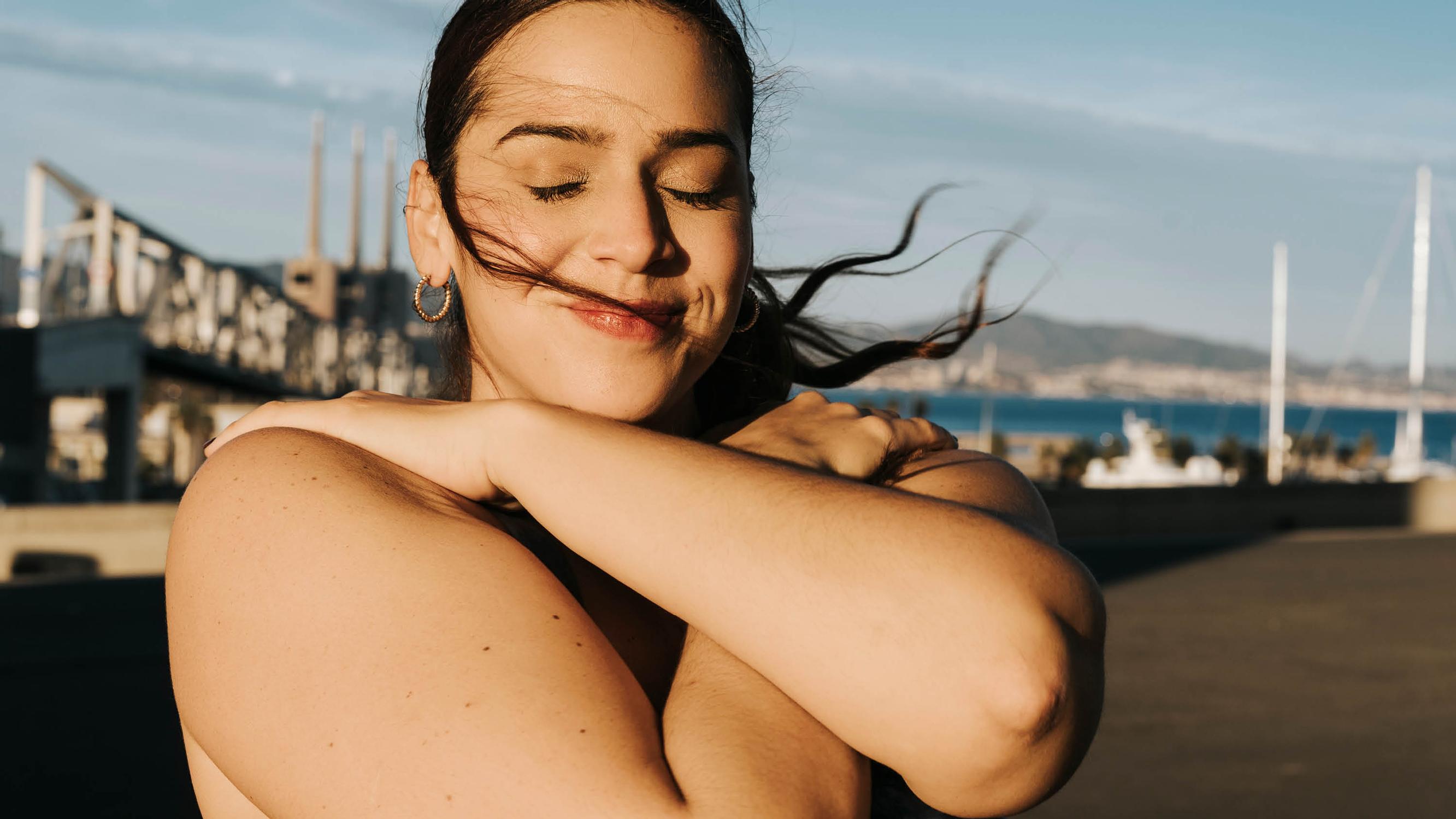 Erityisherkkyydessä on oikeastaan vain yksi haittapuoli, sanoo psykologi Heli Heiskanen ‒ kysy nämä 4 kysymystä itseltäsi, jos arki tuntuu raskaalta