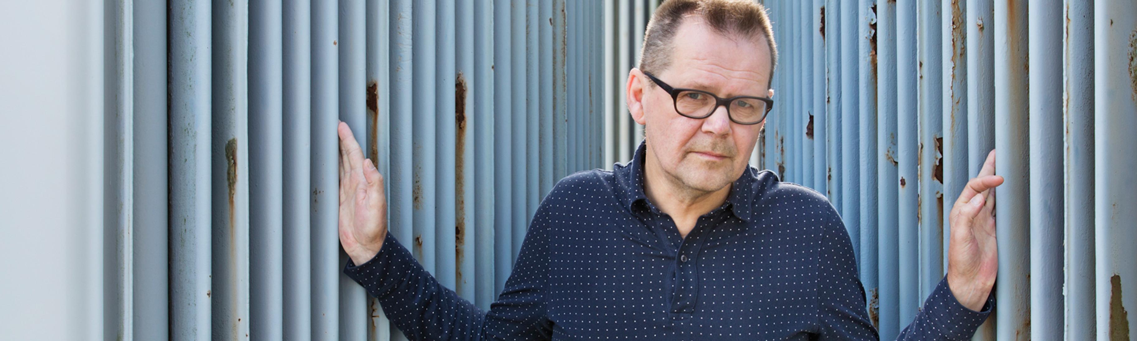 Kari Hotakainen: "Rakkaudella ei ole mitään tekemistä järjen kanssa"