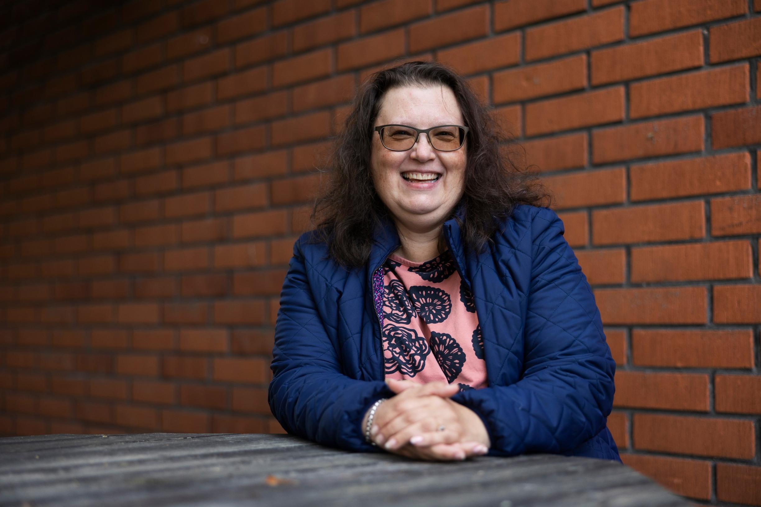 13 vuotta sairastanut Sari pitää itseään onnekkaana: ”Olen saanut hyvän MS-taudin”