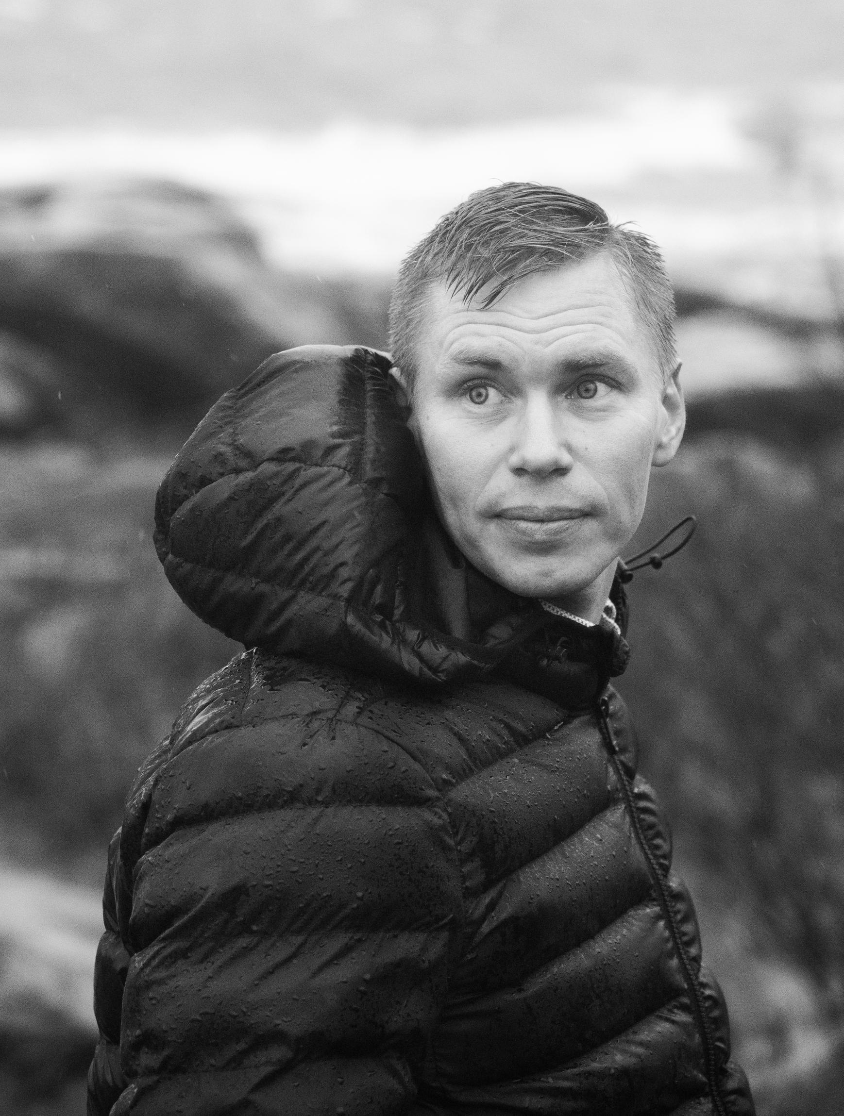 Arttu Tuomisen seitsemäs romaani Vaiettu ilmestyi 2021.