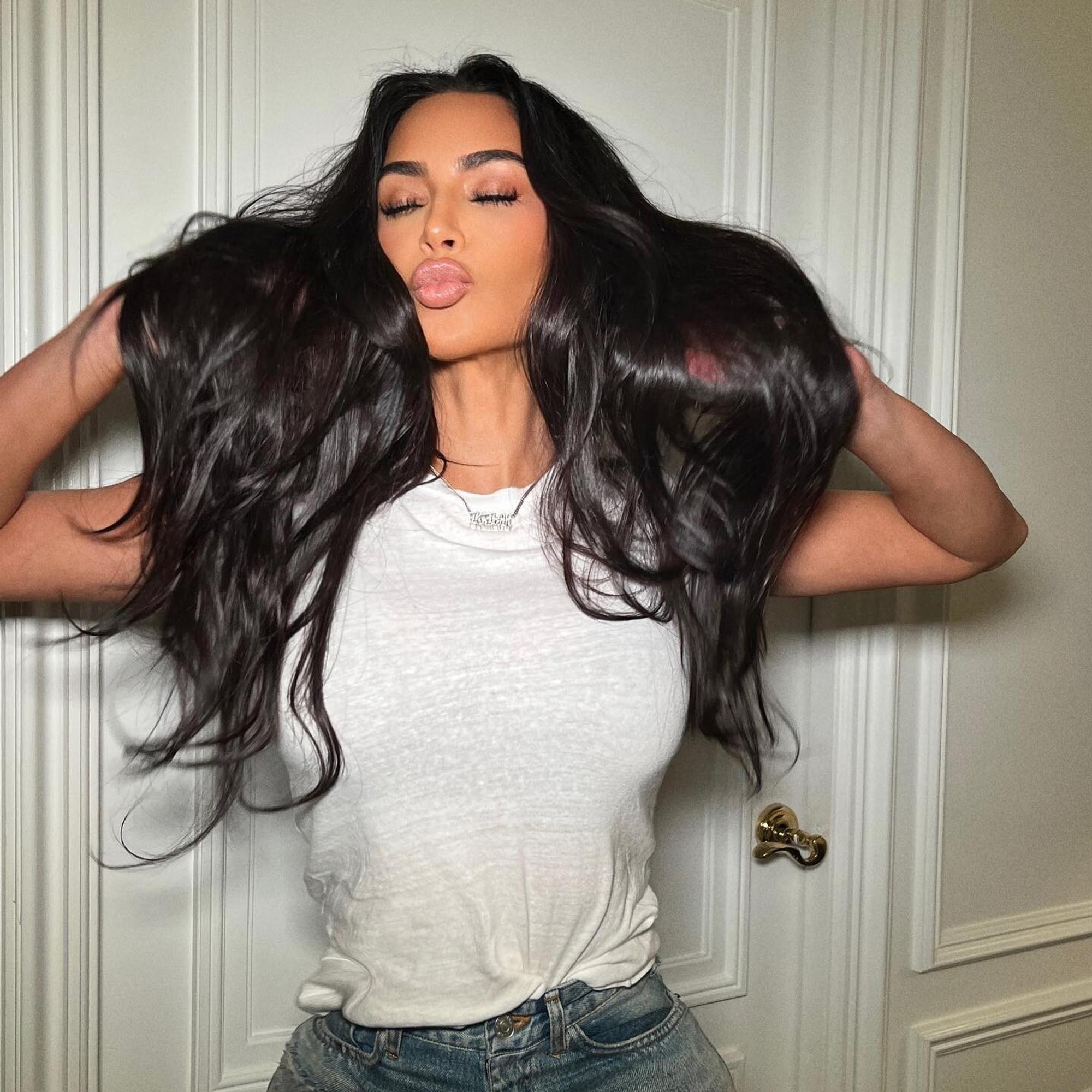 Kannattaako valita naamio vai hoitoaine? Saako marketista hyvän sampoon? Näin käytät hiustenhoitotuotteita oikein