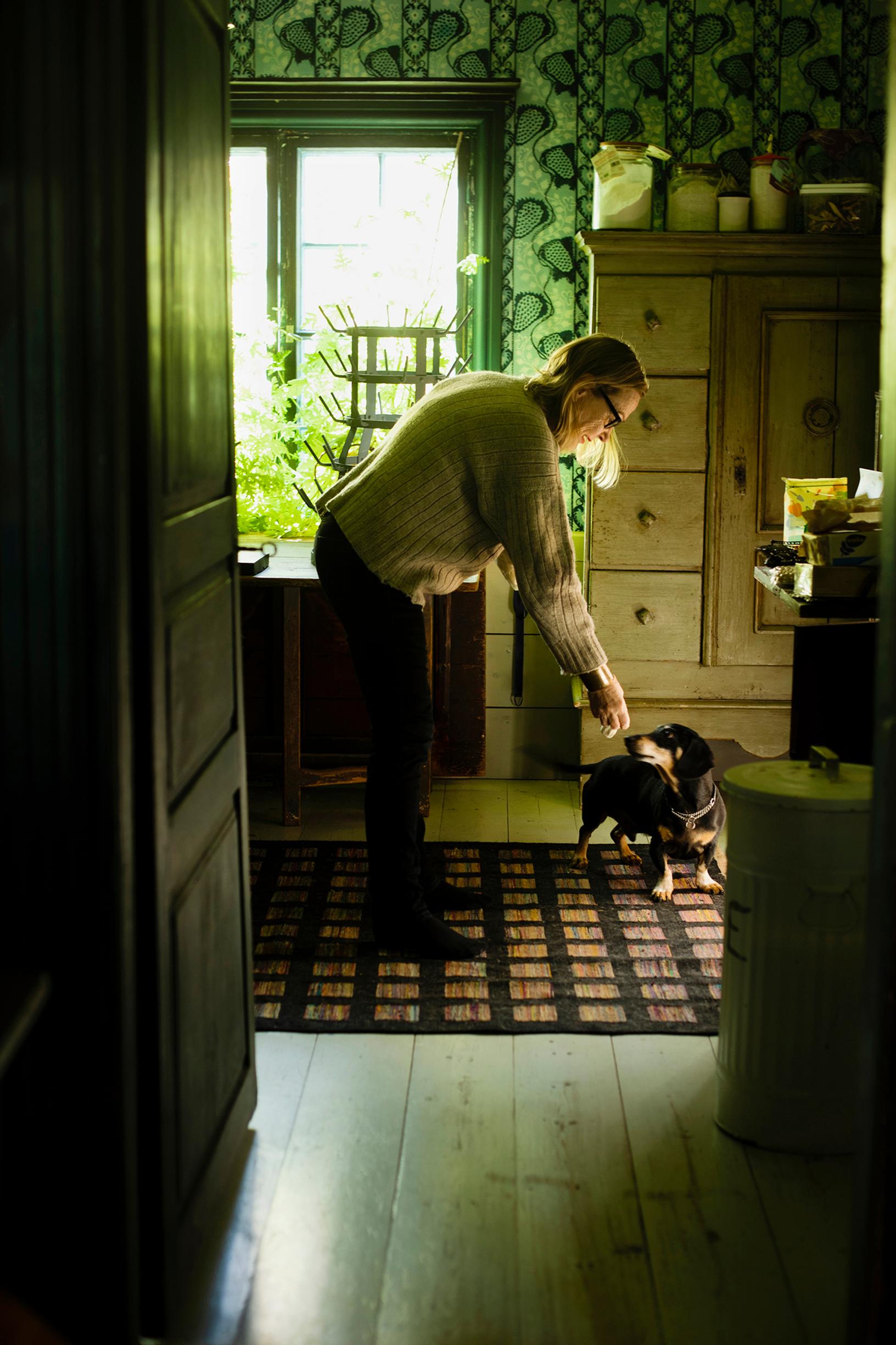 Marjatta jätti 18-vuotiaana Matariston sukutilan, mutta palasi 36-vuotiaana remontoimaan taloa. ”Muutamaa vuotta myöhemmin muutin tänne pysyvästi.”