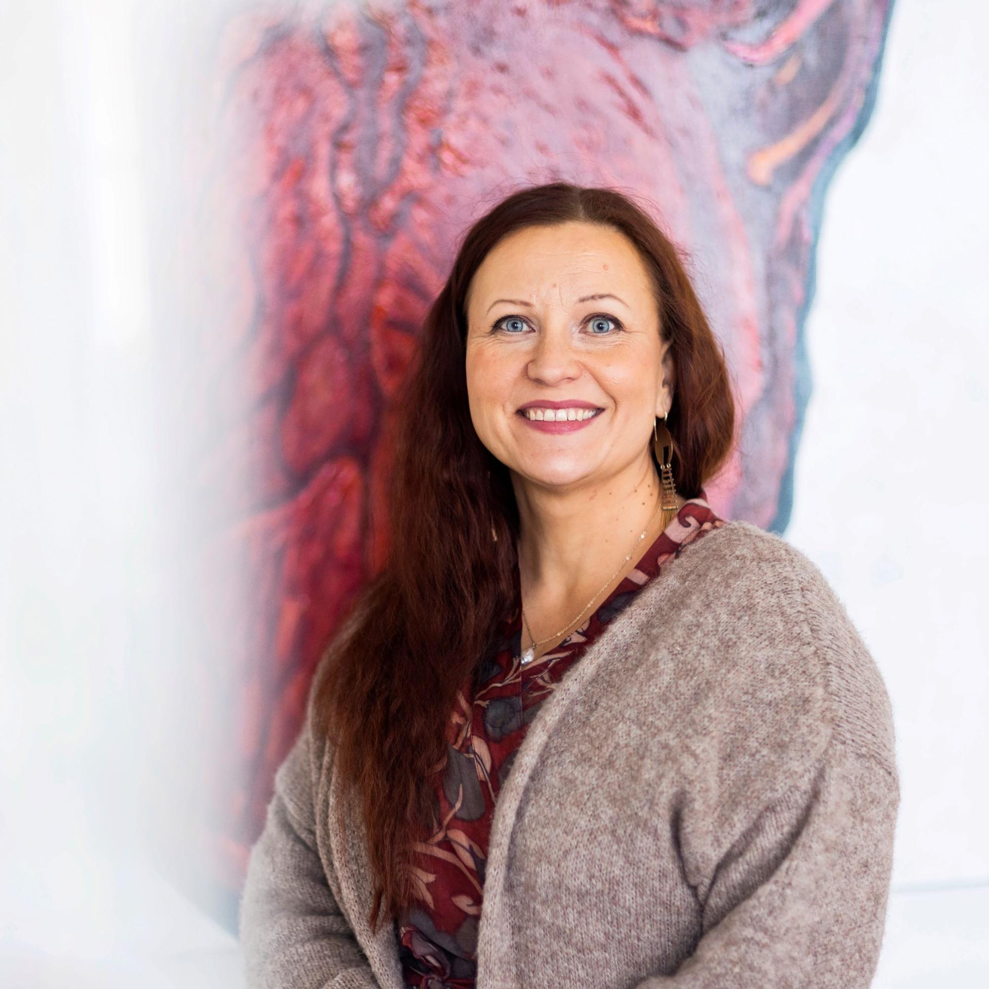 Mantran voima auttoi Petra Strengiä toipumaan kilpirauhasen vajaatoiminnasta: ”Olemassaolo sai syvemmän merkityksen”