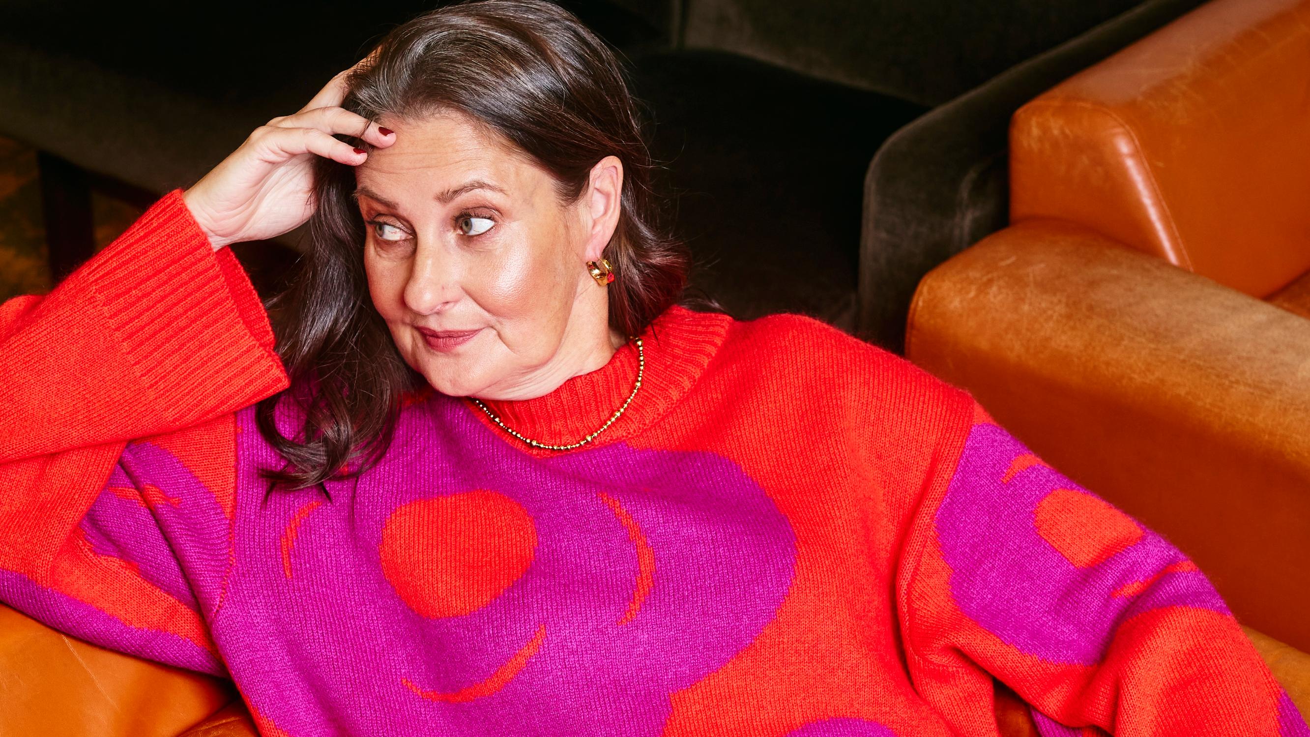 6 ajatonta neuletta, joista tulee luottovaatteitasi – yksi niistä on juuri nyt ajankohtainen jättineule