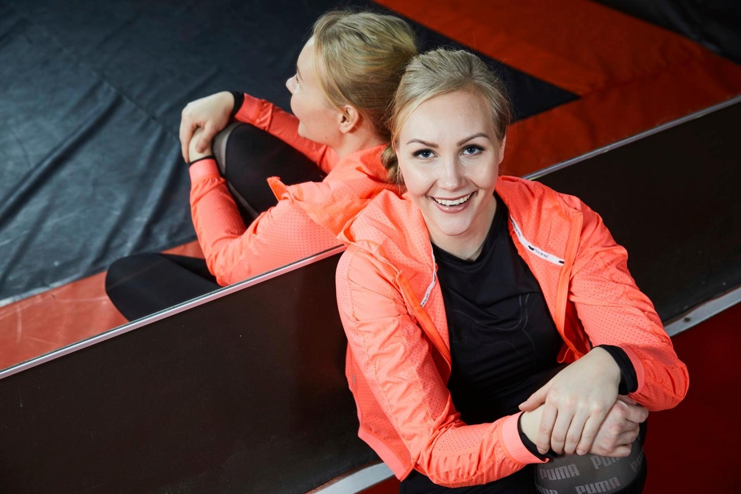 Emma Kimiläisen kotona on täydellinen palautumissoppi rankkojen tanssitreenien jälkeen: ”Laitan vain tärinäohjelman päälle ja kellahdan pötkölleni”