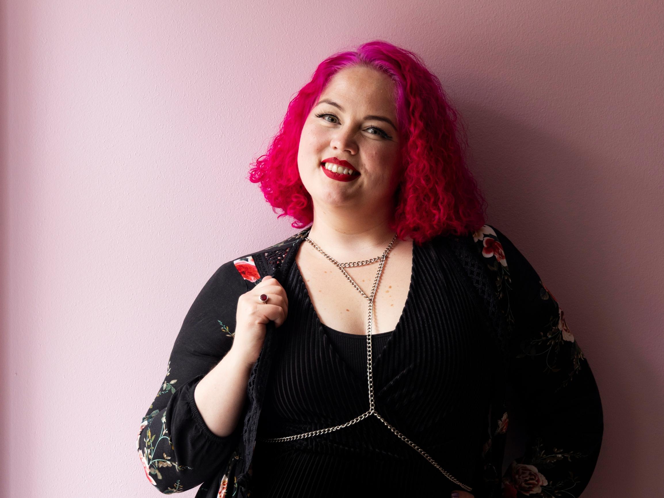 Annalle, 33, jäi 50 000 euron tappiot konkursseista – silti ne olivat helpotus: ”Konkurssit pelastivat terveyteni, jaksamiseni ja parisuhteeni”