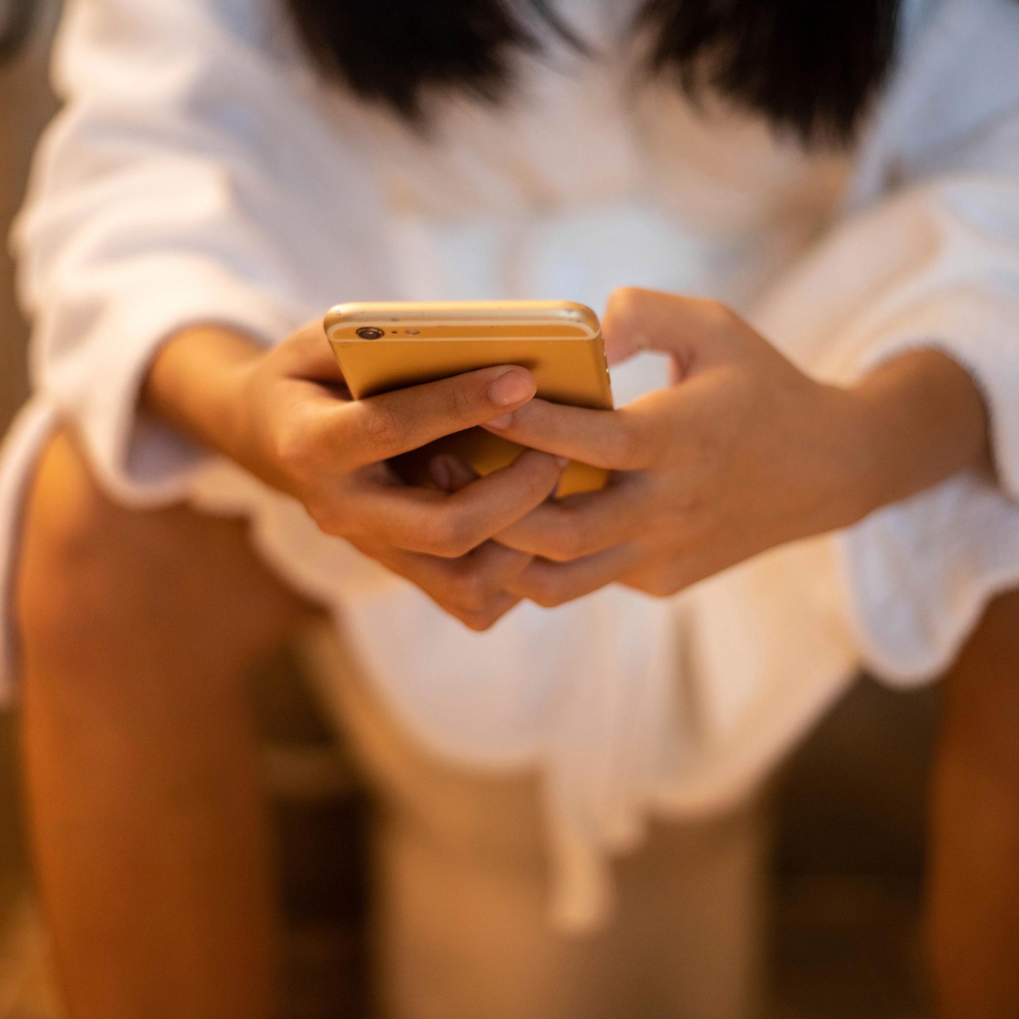 Peräaukon vaivat ovat yleisiä, mutta moni ei hae niihin apua – näiden oireiden takia on syytä mennä lääkäriin