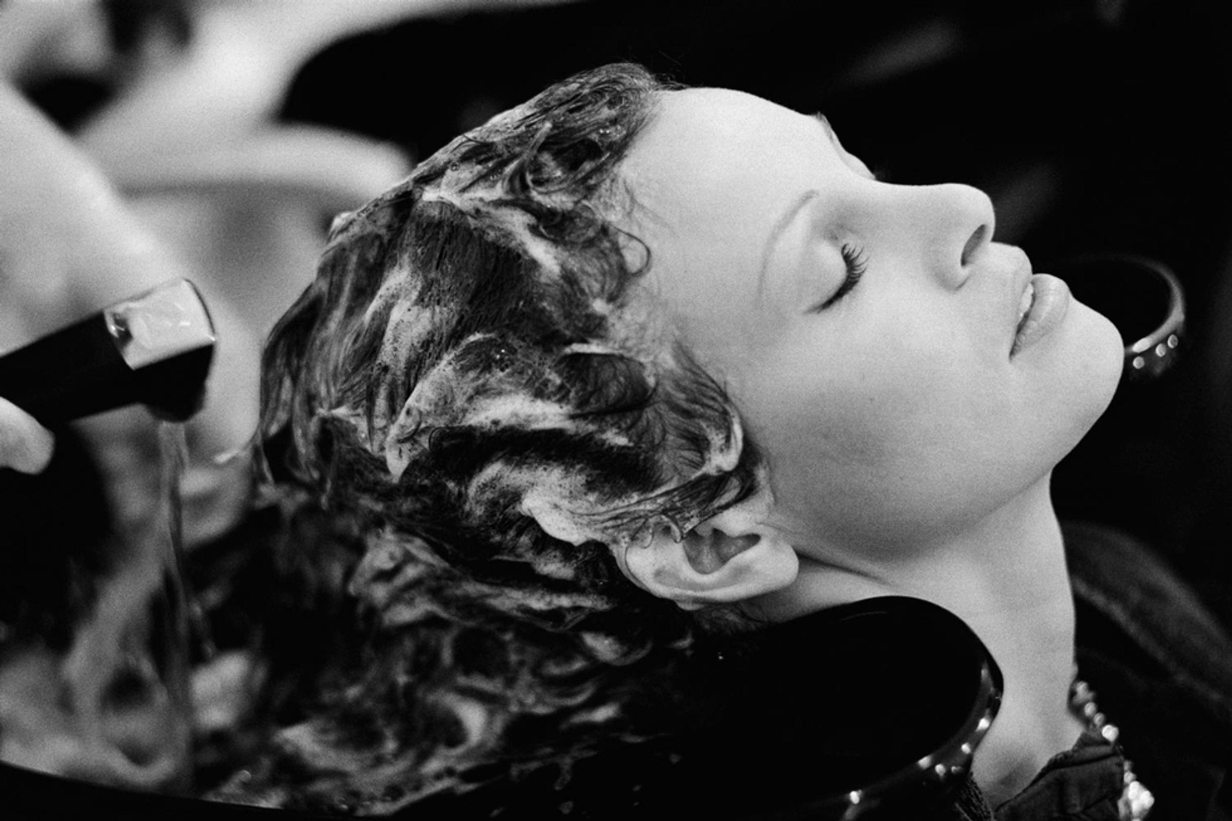 Kuinka usein hiukset pitää pestä? 