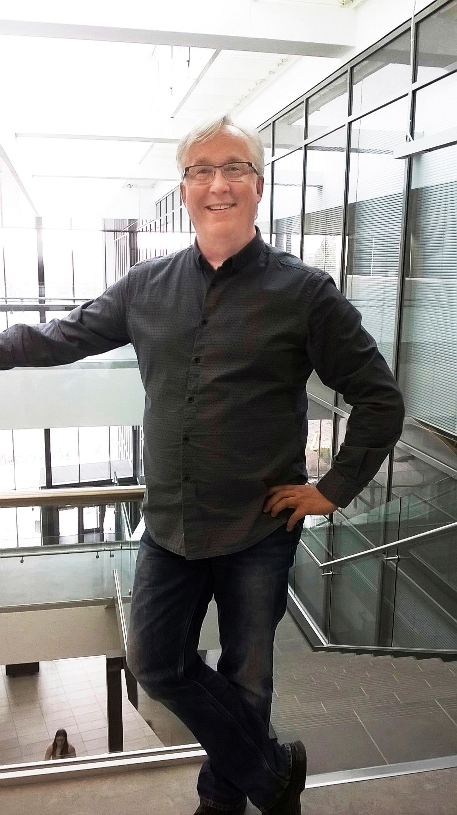 Erikoissairaanhoitaja Jari Kylmä kiinnostui toivosta, kun hän kohtasi työssään toivottomia ihmisiä: "Tärkeintä on kiinnittyä johonkin"