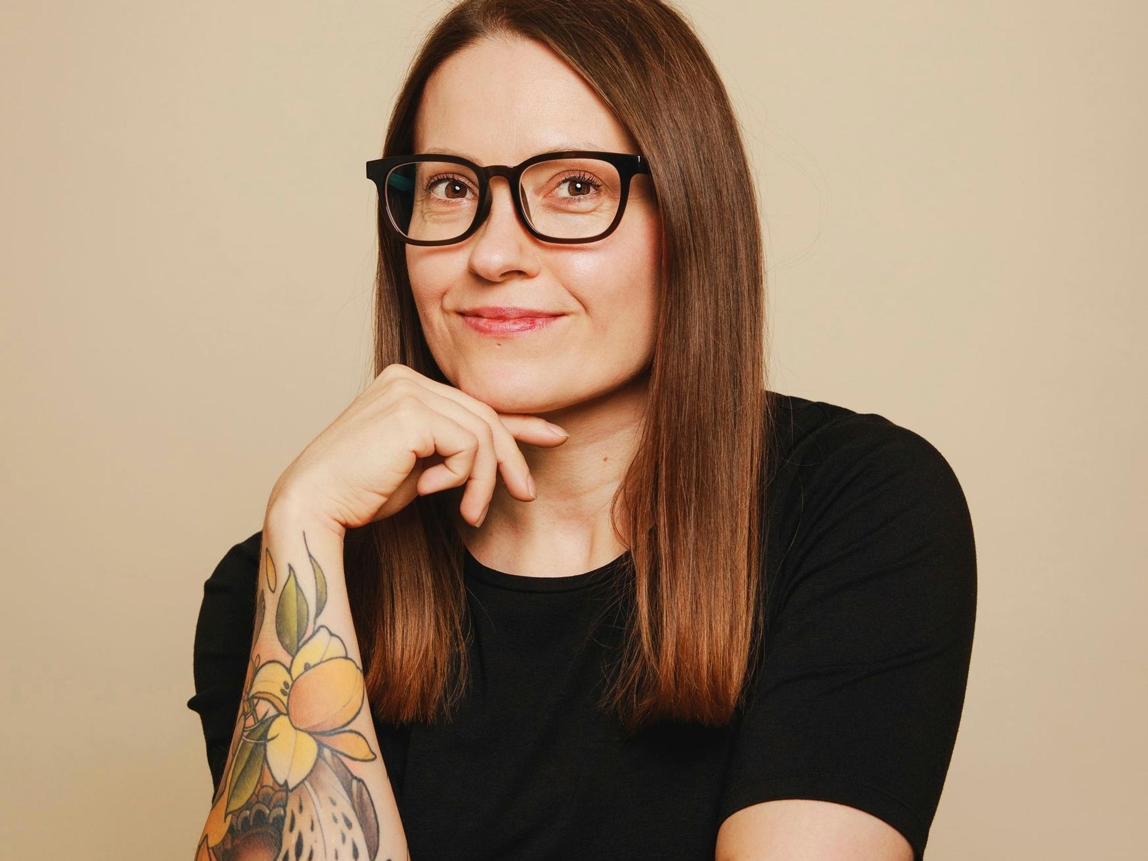 Lotta istui nuorena Kallion baareissa ja vihasi liikuntaa – yksi muutos opetti, että treenaaminen on hauskaa