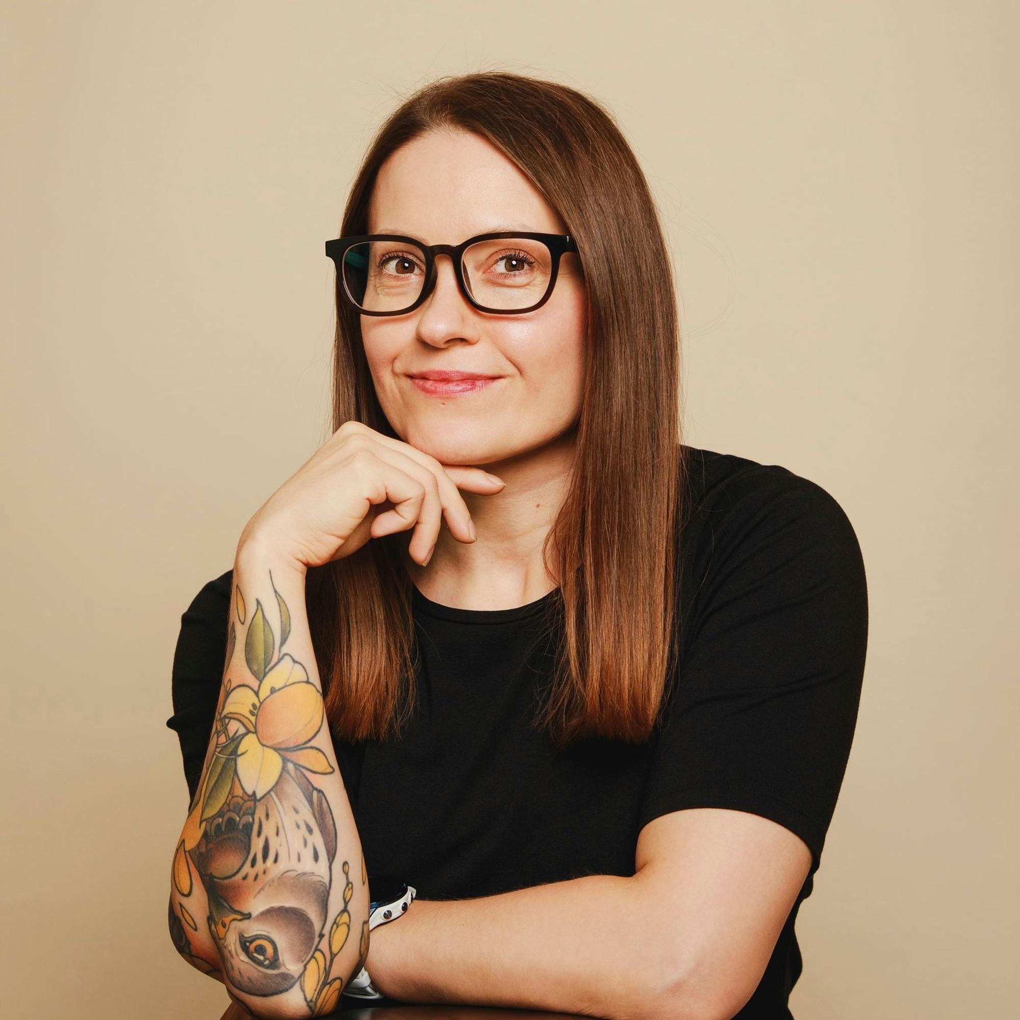 Lotta istui nuorena Kallion baareissa ja vihasi liikuntaa – yksi muutos opetti, että treenaaminen on hauskaa