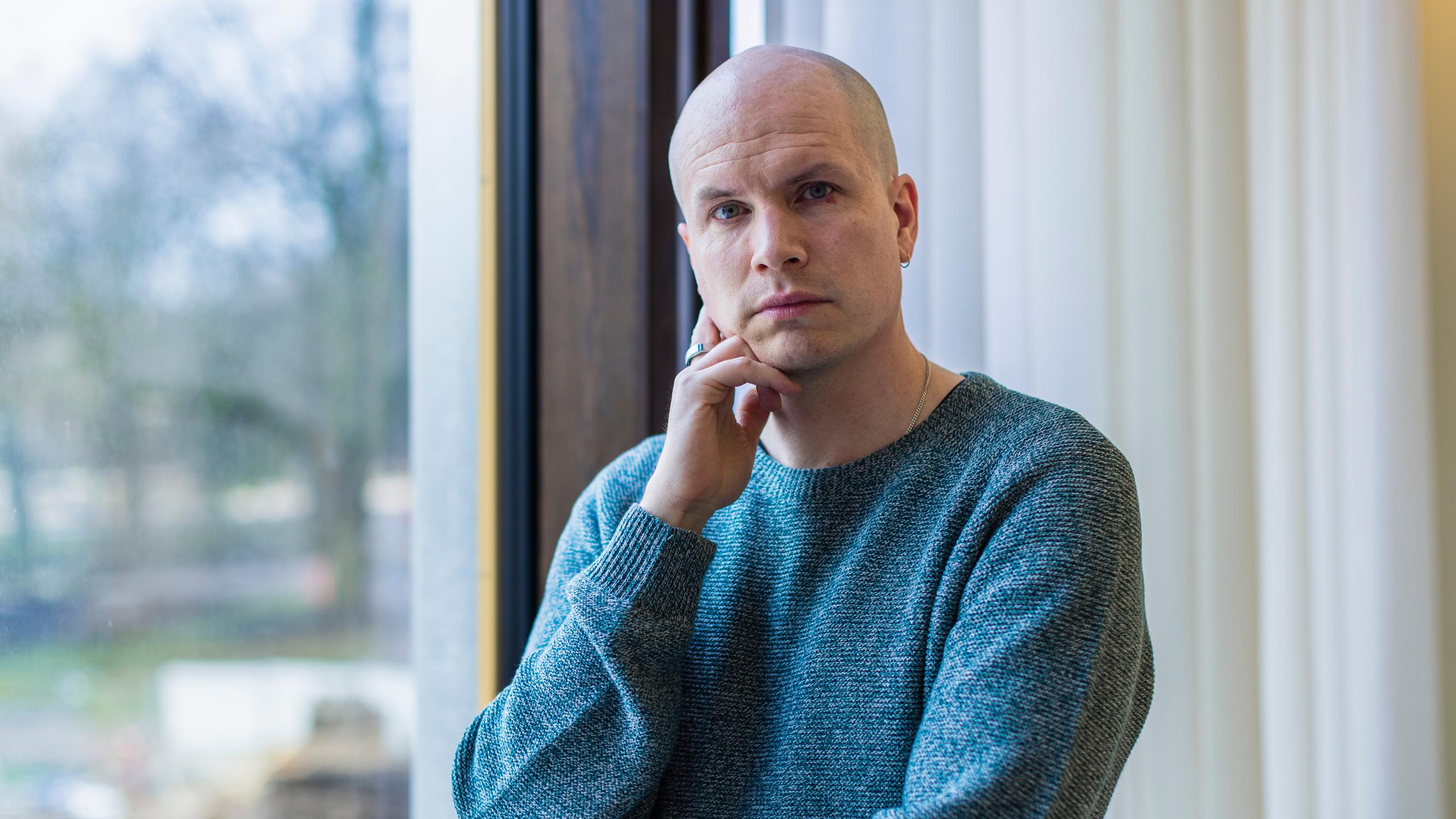 Teatteriohjaaja Akse Petterssonin syömishäiriö alkoi kehittyä 7-vuotiaana – syy paljastui vasta vuosikausia myöhemmin