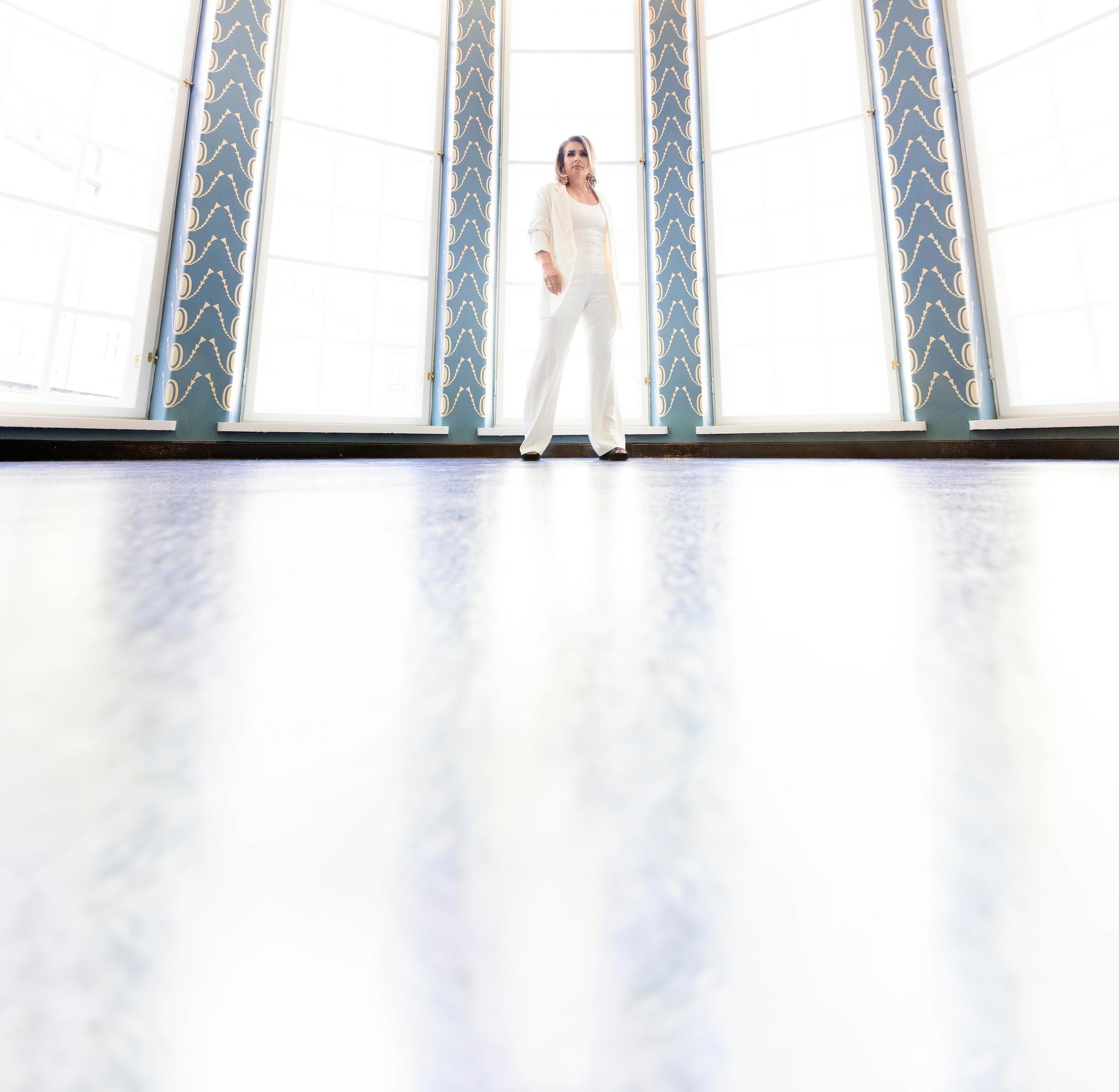 ”Rakastan lapsiani syvästi. Jokainen ihmiselämä on ihana ja erityinen, joten en voi ajatella, että kehitysvammainen lapsi olisi onneton asia”, Pirkko Hämäläinen sanoo.