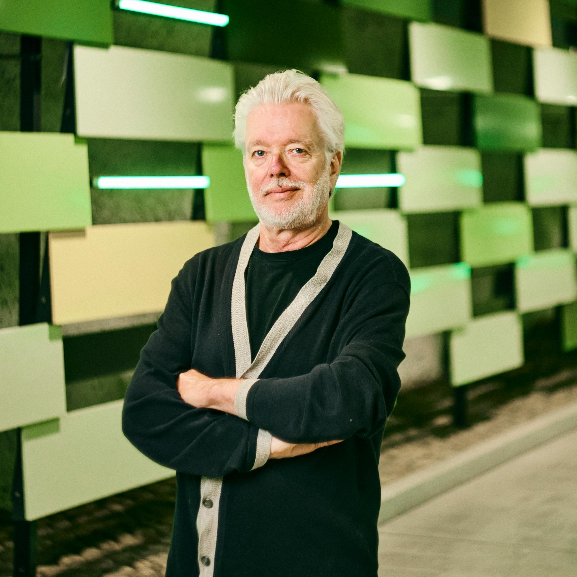 Kapellimestari Jukka-Pekka Sarasteen soitonopettaja oli tiukka ja kovakourainenkin: ”Isääni huolestuttivat ankarat metodit, mutta minulle ne sopivat”