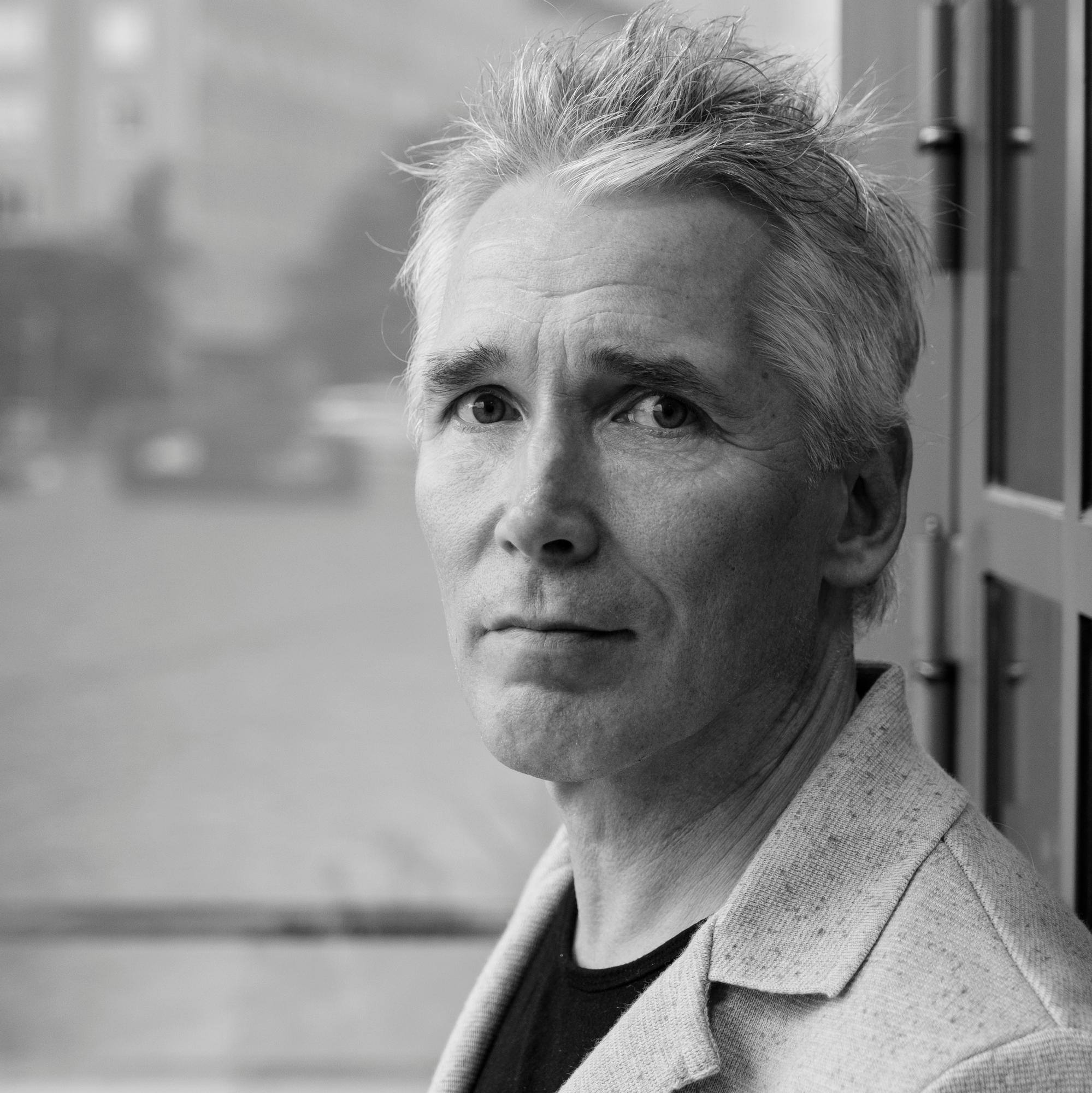 Jos Miika Nousiainen saisi olla joku muu päivän ajan, hän hyppäisi tunnetun tv-kasvon nahkoihin – syy on yllättävä ja liittyy Arja Korisevaan