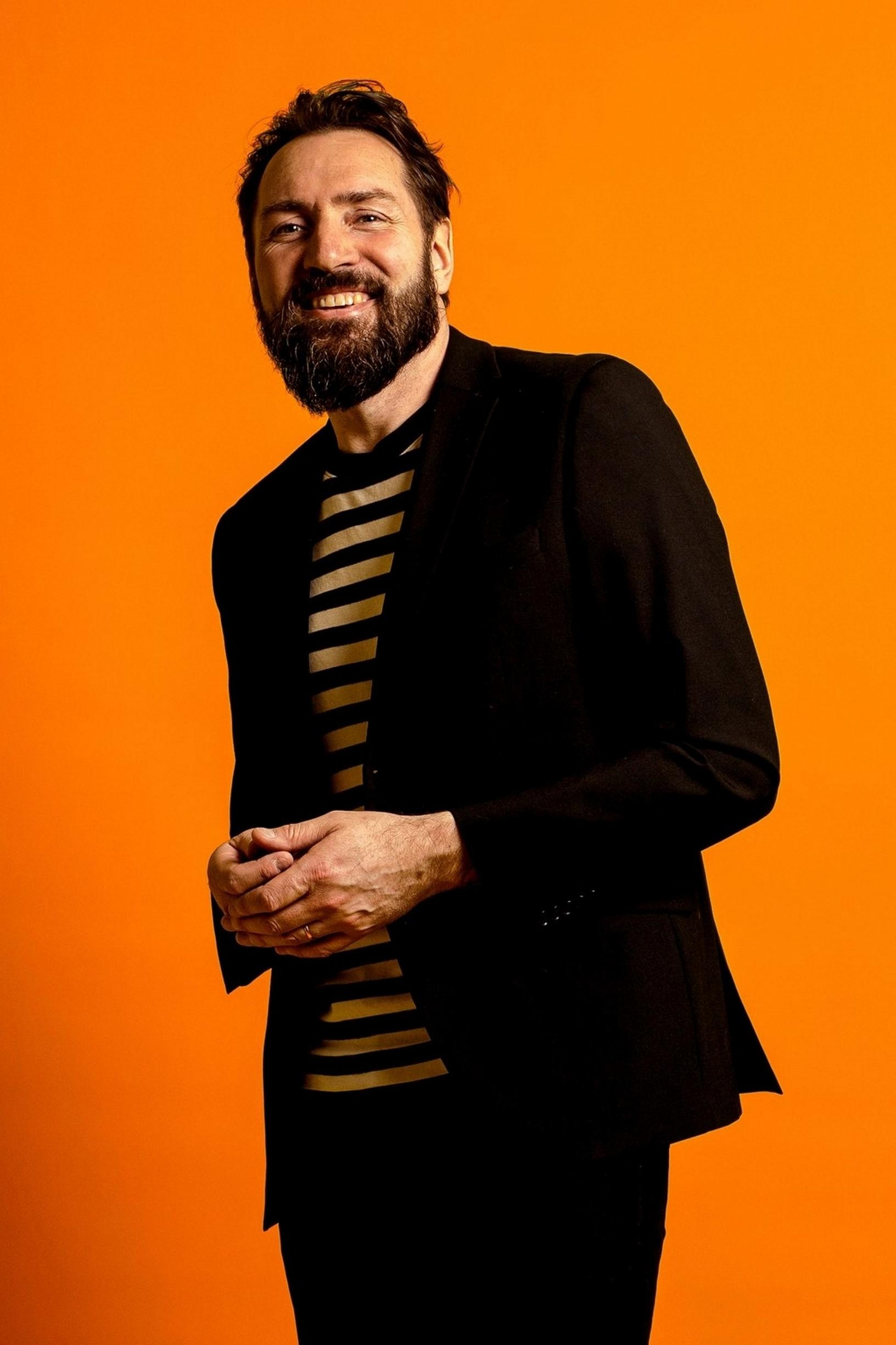 Muusikko Knipi on löytänyt pötköttelyn autuuden: ”Vasta aikuisena olen oivaltanut, ettei ihmisen tarvitse olla koko ajan suorittamassa”