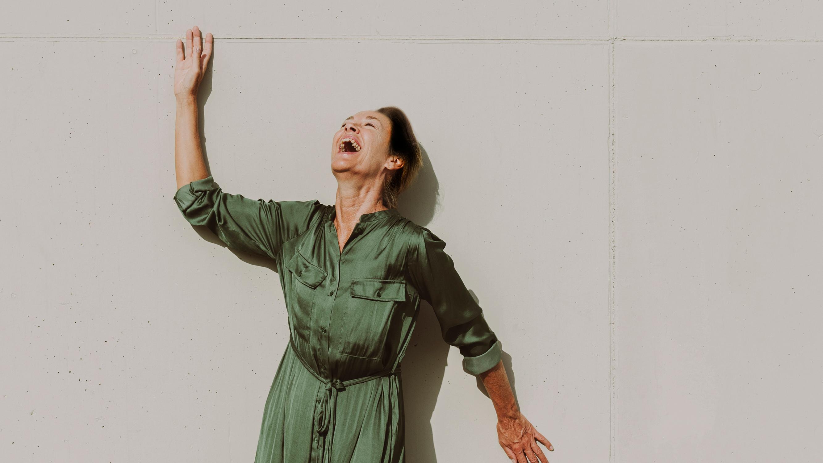 Unohda puolikkailla annoksilla kikkailu ja lihomisen pelko – nämä vaihdevuosien hormonikorvaushoitoon liittyvät myytit voi jo unohtaa