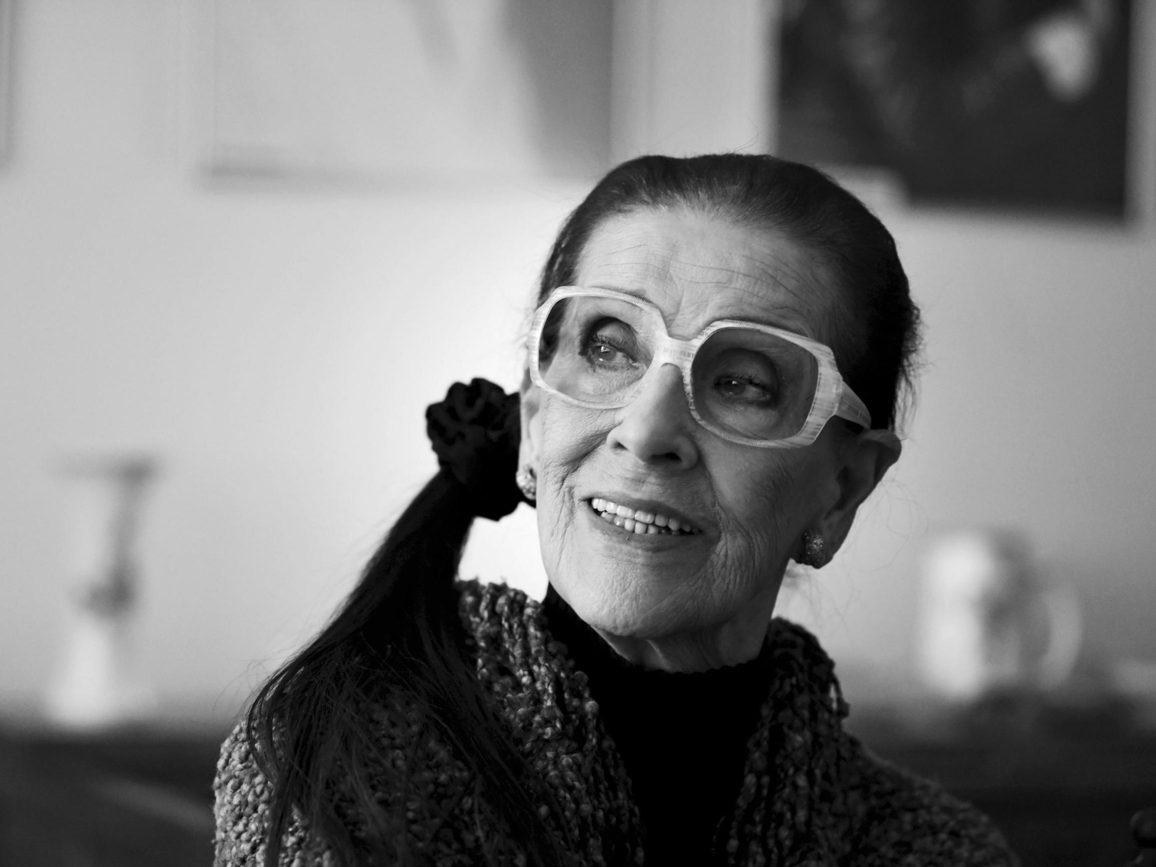 Aira Samulin selviytyi väkivaltaisesta liitosta ja läheistensä kuolemista, mutta yhdestä lapsena koetusta pettymyksestä hänen oli vaikea päästä yli