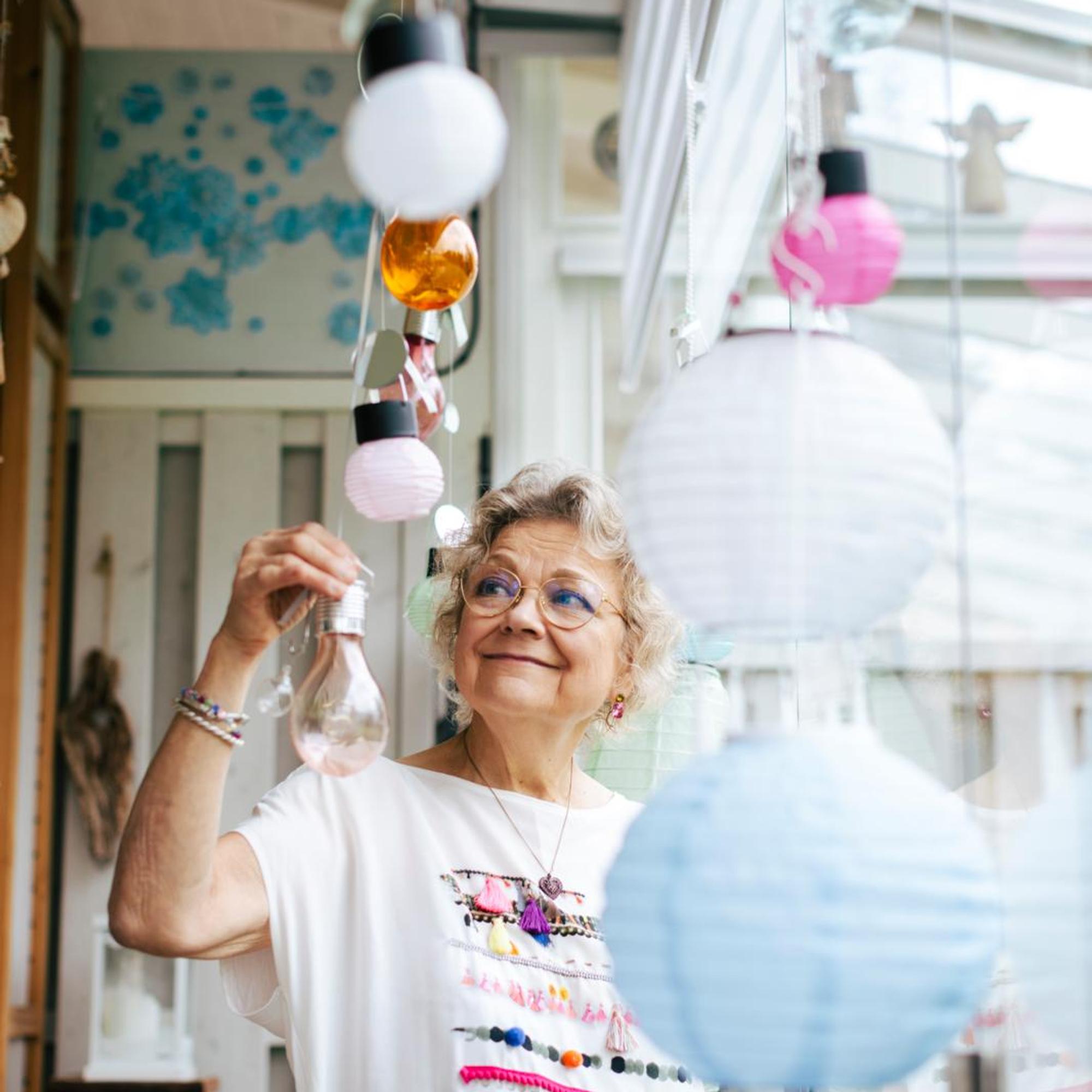 Pirkolta heikkeni hajuaisti ja jaloista katosi voima – lääkärit löysivät Parkinsonin taudin vasta vuosien kuluttua