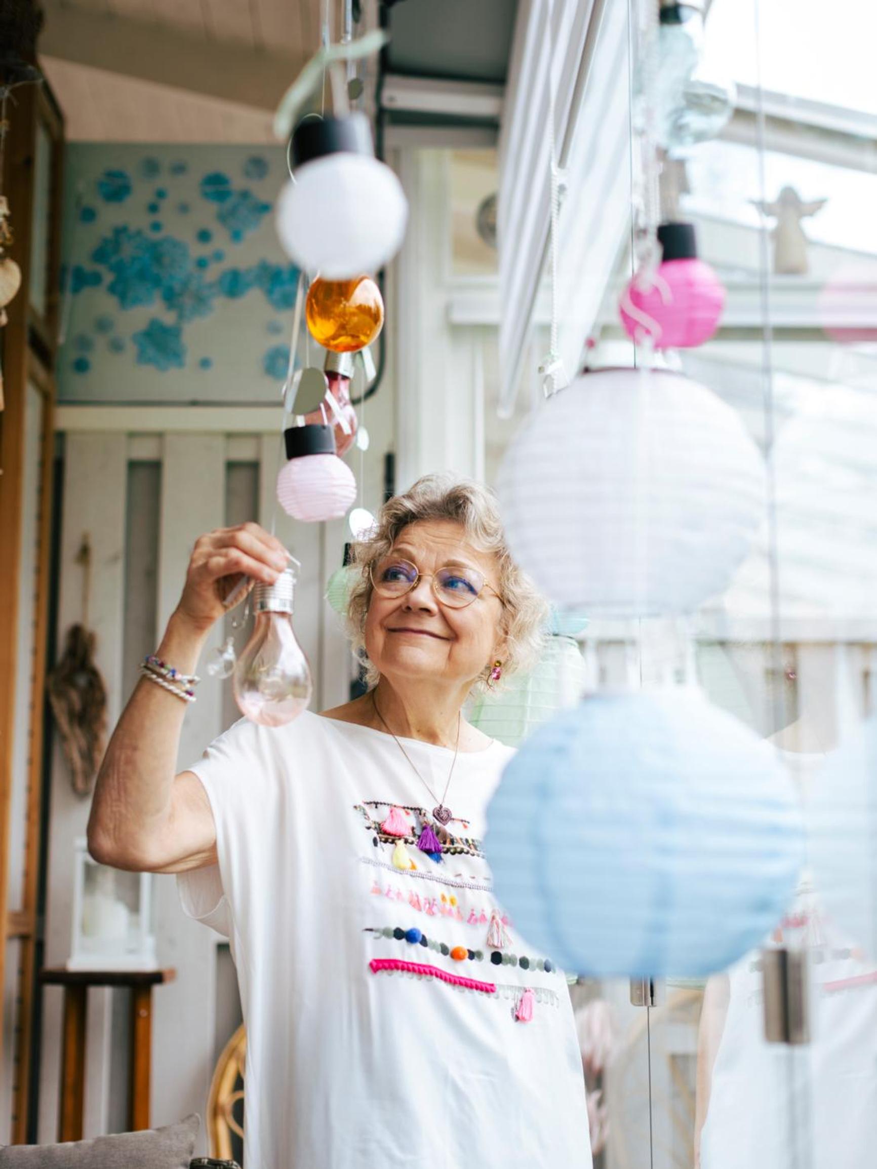 Pirkolta heikkeni hajuaisti ja jaloista katosi voima – lääkärit löysivät Parkinsonin taudin vasta vuosien kuluttua