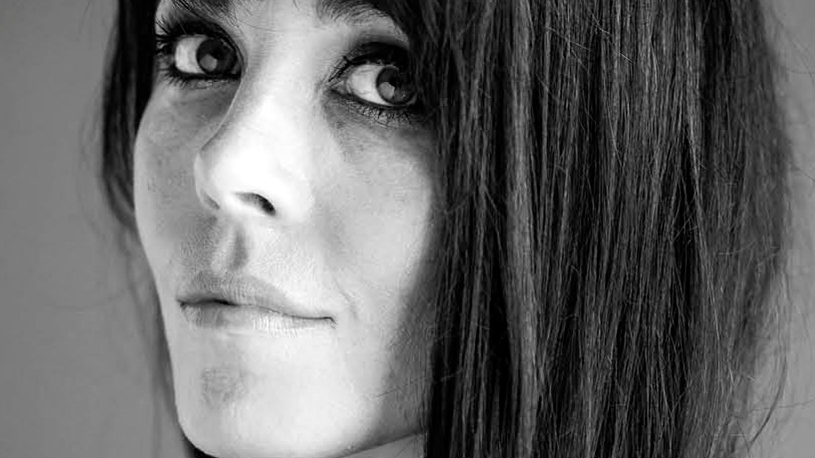 Eevan kirjaklubi: vieraana Riikka Pulkkinen