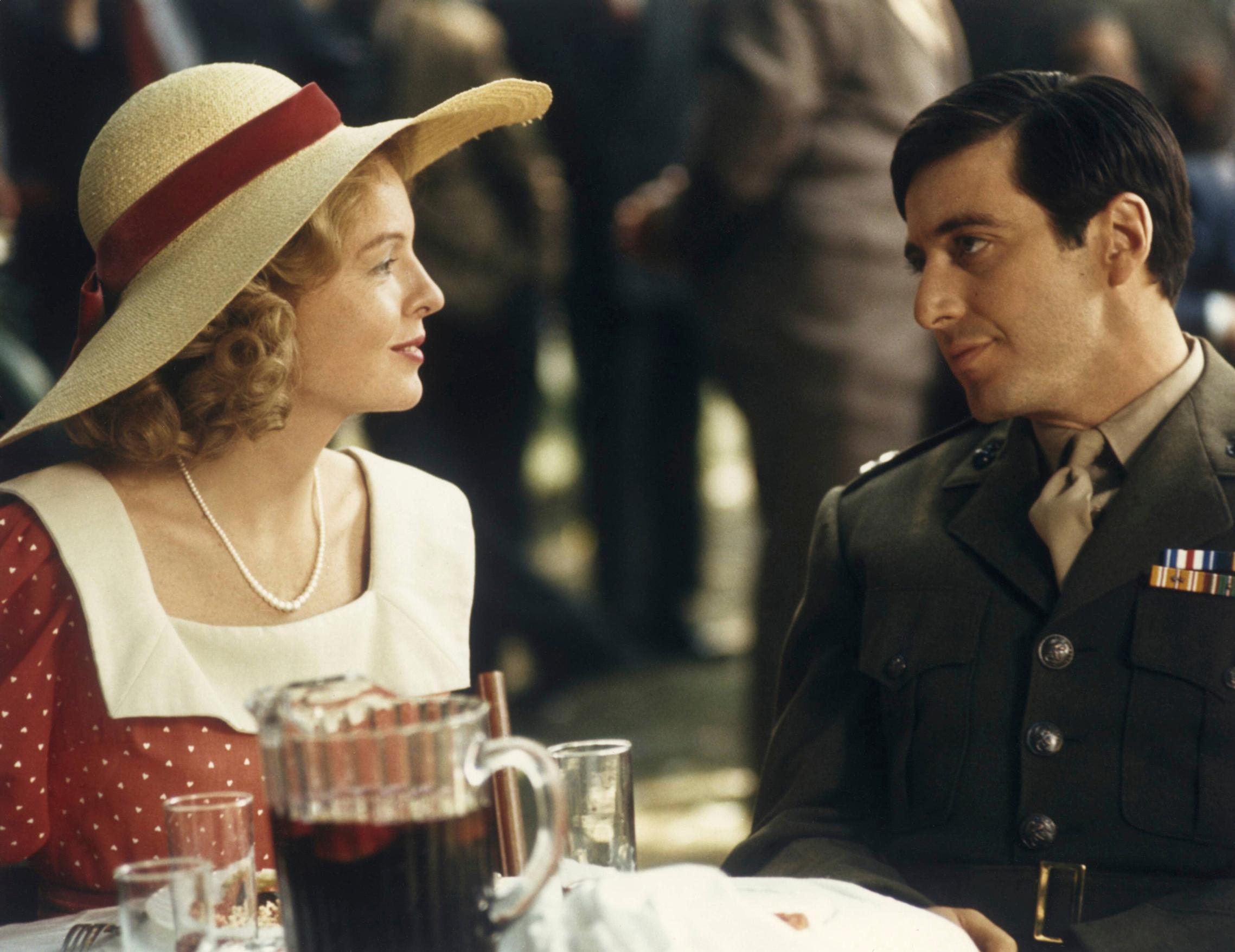 Kummisetä-­trilogiassa Diane näytteli Kaytä, jolle elämä mafiaperheen ytimessä oli liikaa. Vastanäyttelijänsä Al Pacinon kanssa hänellä oli on-off-suhde.