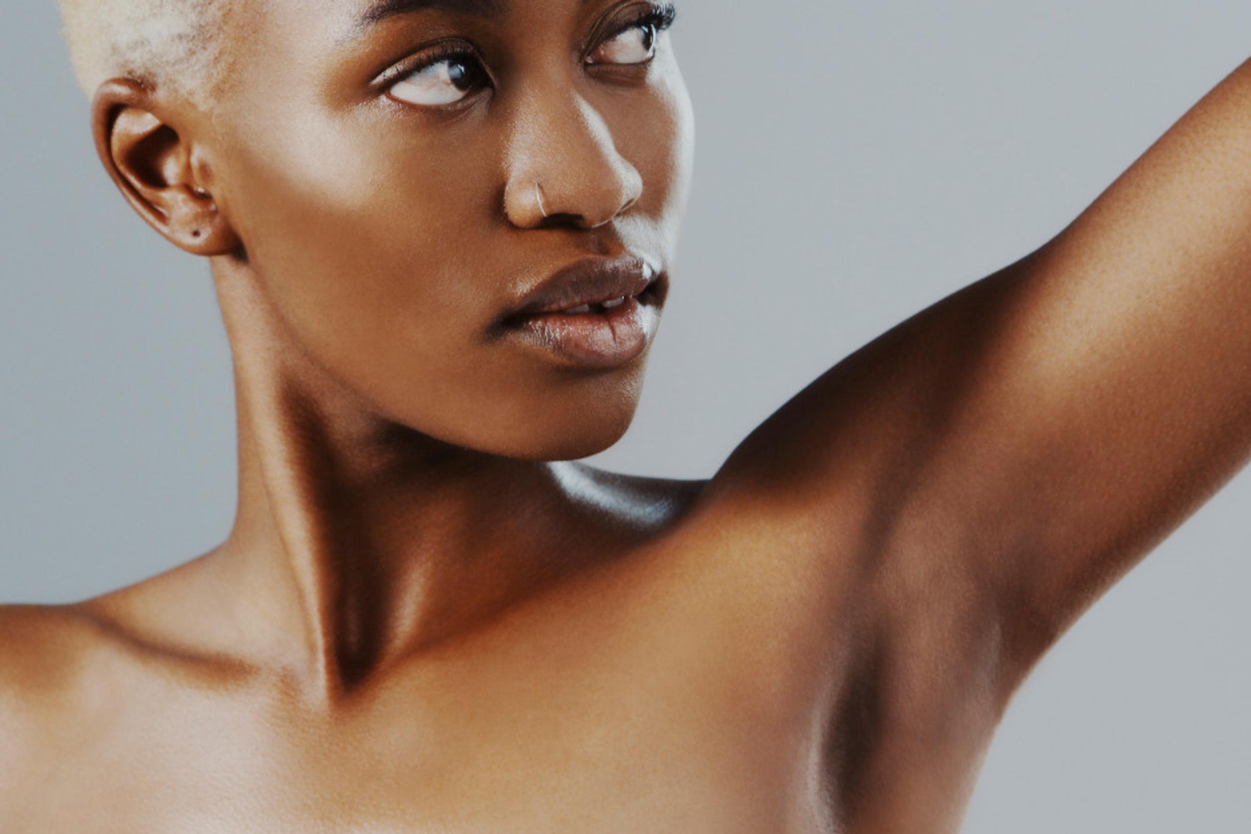 Voiko ihokarvat poistaa laserilla pysyvästi ja sattuuko se? Erityisesti näihin ihokarvoihin hoito tehoaa