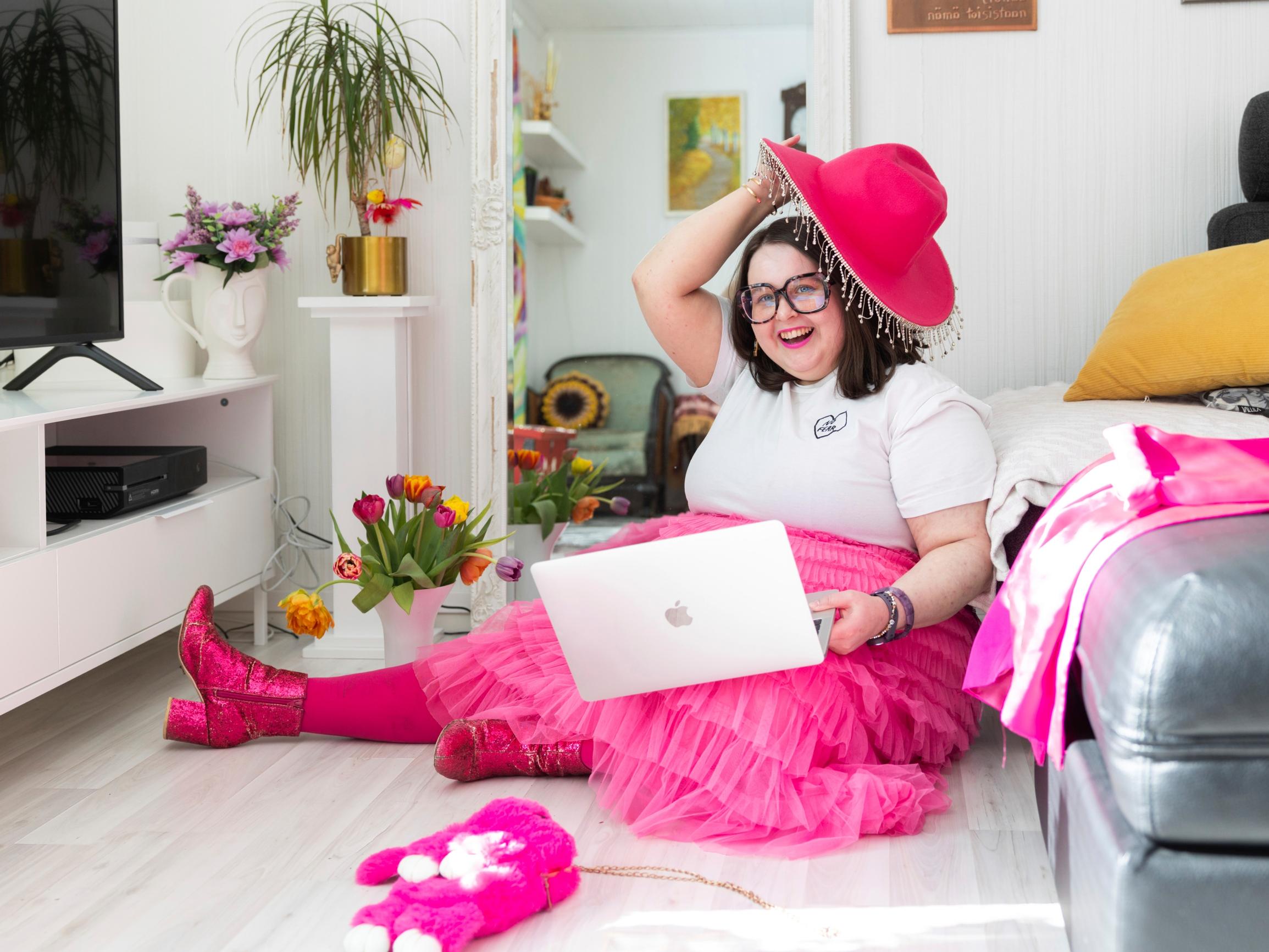 Mira, 34, on sairastanut syömishäiriön, kolme uupumusta ja kolme syöpää: ”Ihmettelen, kuinka olen yhä täällä”