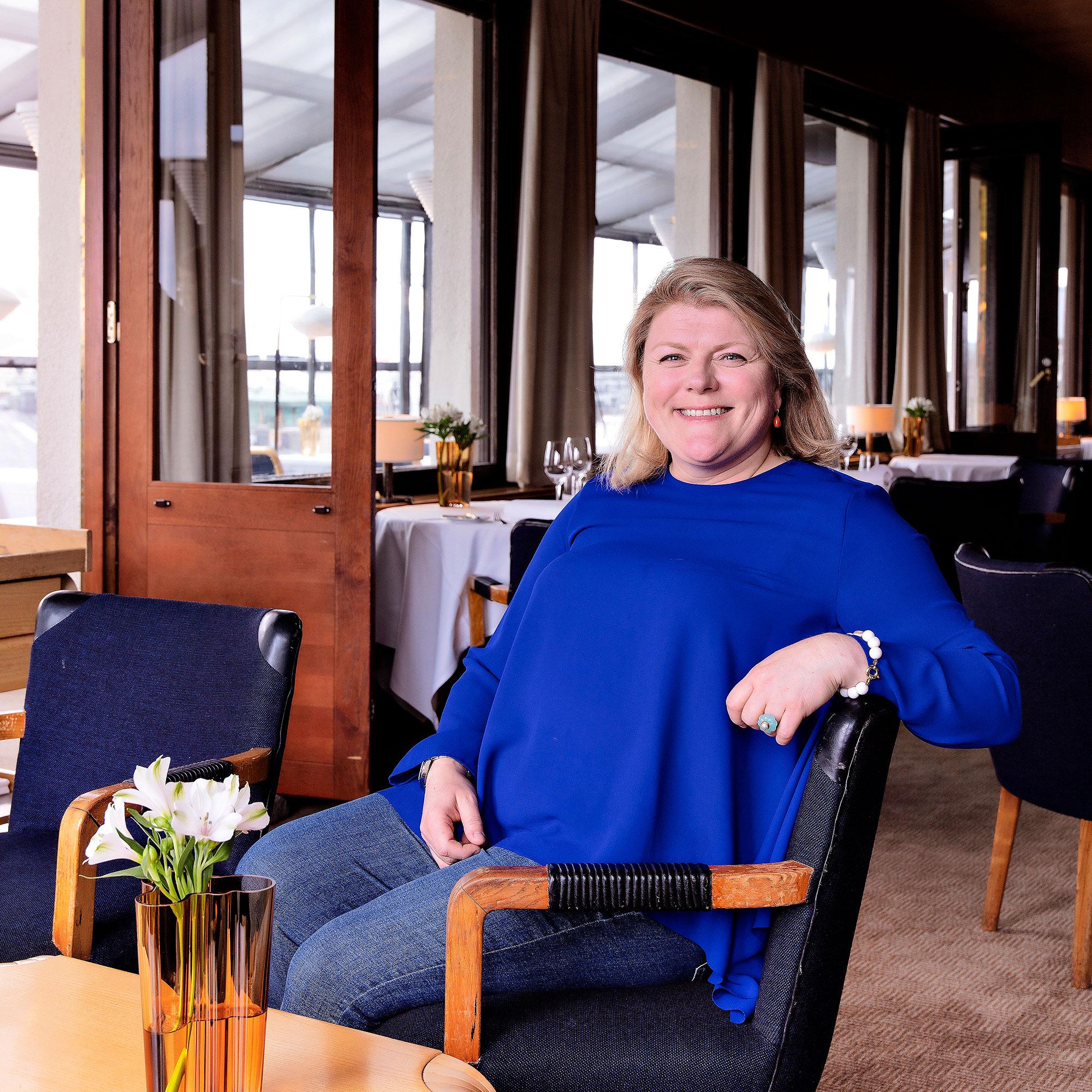 Tähtikokki Helena Puolakka: "Nainen joutuu helposti tekemään tuplatyöt vakuuttaakseen muut osaamisestaan" 