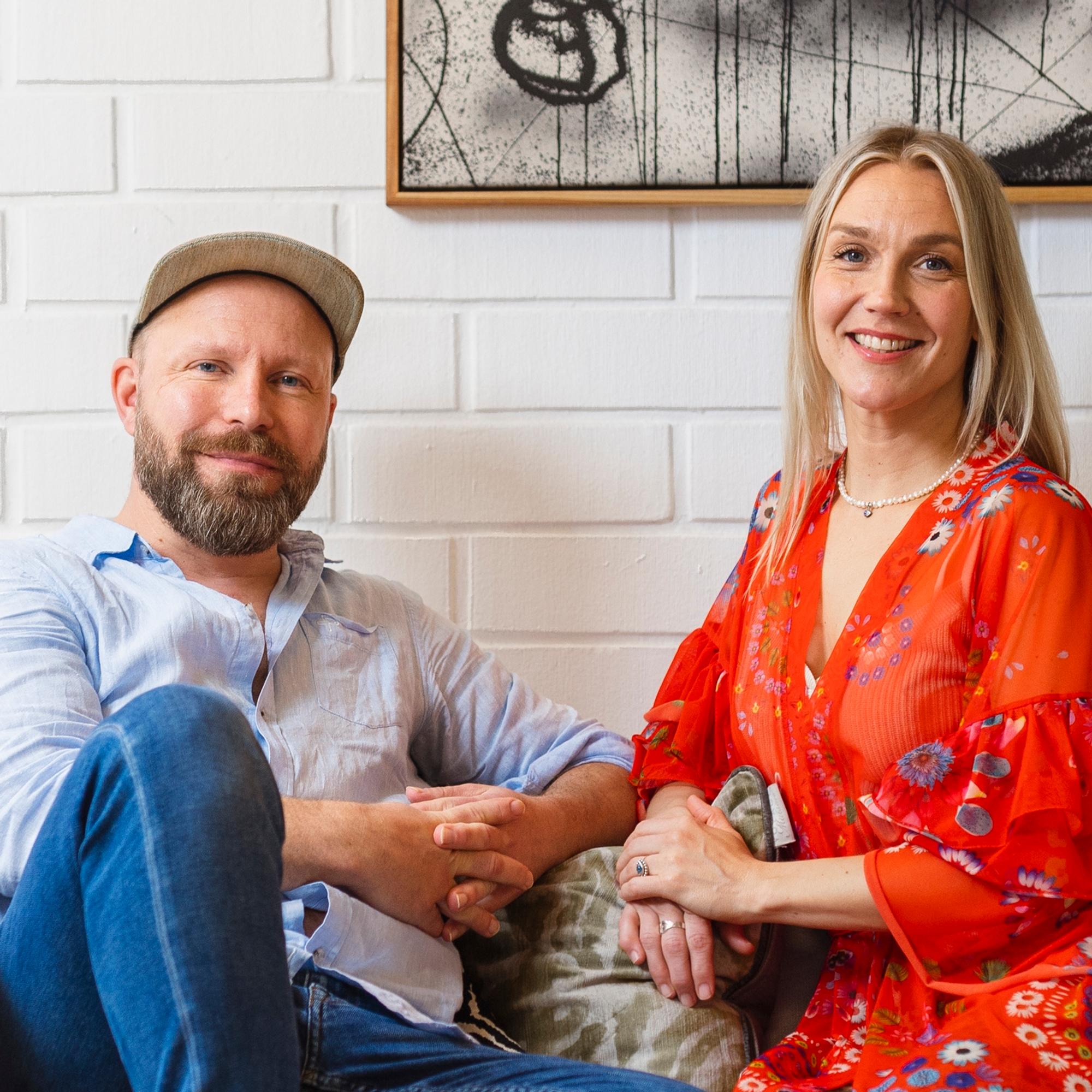 Tunna ja Jenni Milonoff sairastuivat uupumukseen vuoron perään, ja parisuhde ajautui kriisiin: ”Asiat alkoivat kasaantua ja laskut jäädä maksamatta”