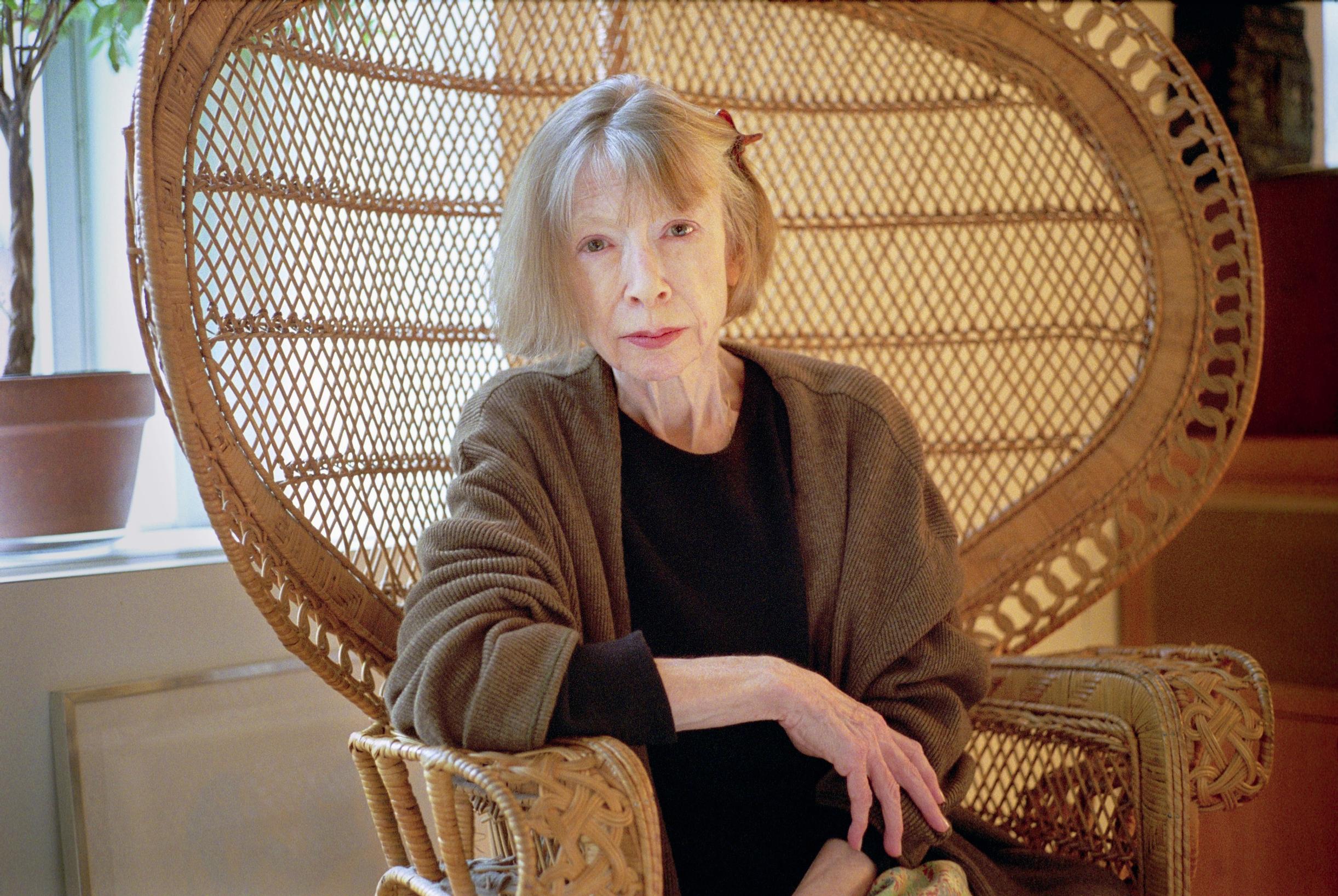 ”Minun piti kirjoittaa surusta, koska kukaan ei ollut kertonut, millaista se oli”, Joan Didion on sanonut.