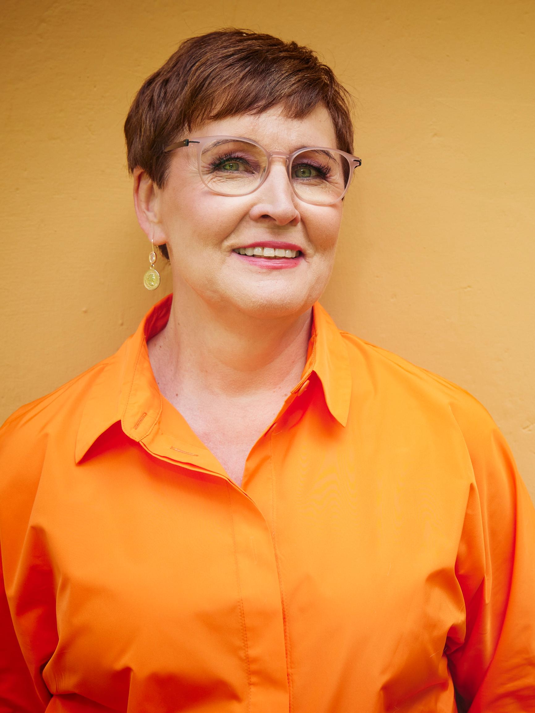 Uutisankkuri Marjukka Havumäki jäi eläkkeelle keskellä elämänsä raskainta vuotta – työhuolet ja omat surut yllättivät