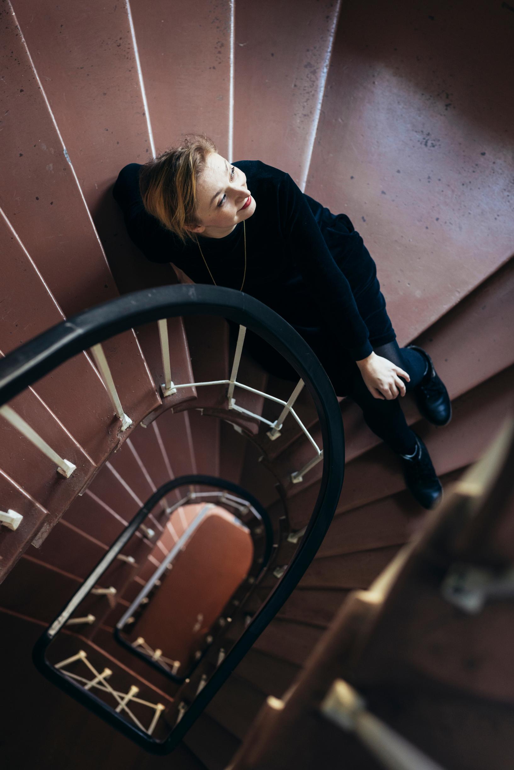 Suvi Auvinen päätti keskittää kaiken energiansa ilmastokriisin vastaiseen taisteluun. Niin paljon kuin Suvi kansalaisaktivismia rakastikin, hänestä tuntui, ettei se ollut hänelle tehokkain mahdollinen tapa torjua ilmastonmuutosta.