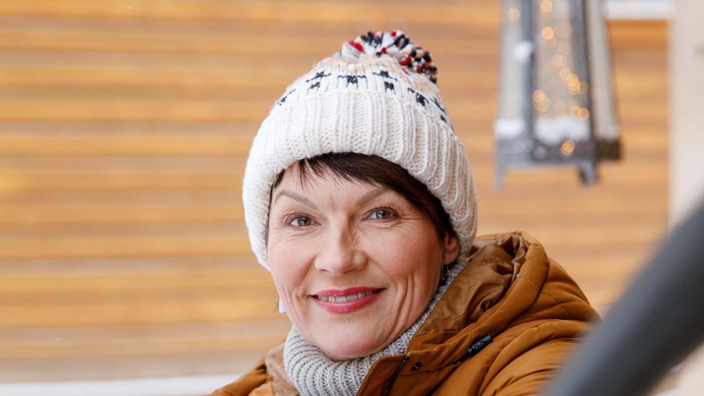 Salla Paajanen alkoi kärsiä nelikymppisenä sydänvaivoista, nivelsäryistä ja uniongelmista – syyn löytyminen vei vuosia: ”Vaihdevuosioireita ei osata tunnistaa”