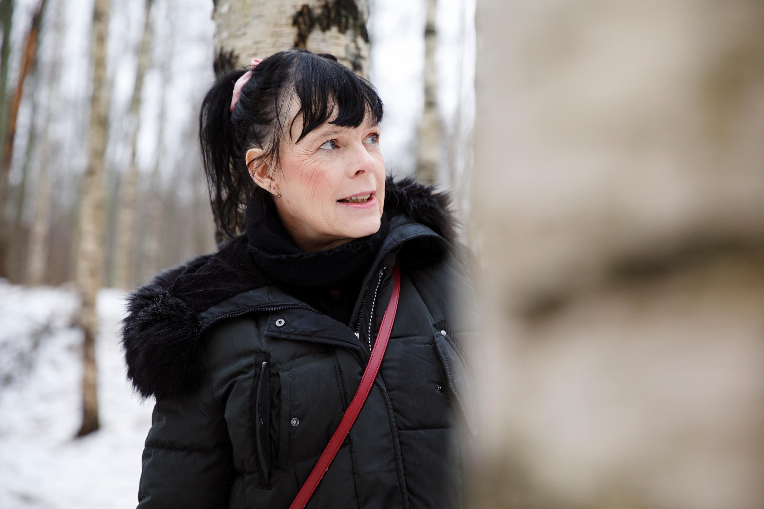 ”Osa sukulaisista ei halua pitää minuun enää ollenkaan yhteyttä”, Tanja suree.