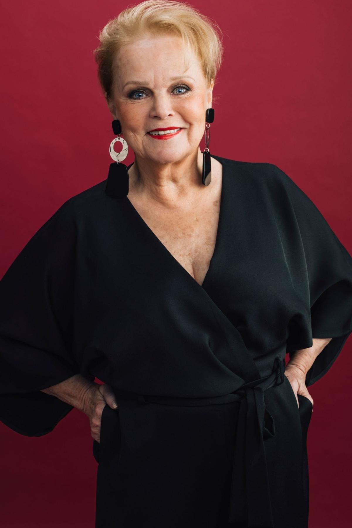 Katri Helena lopettaa keikkaartistin uransa Eeva