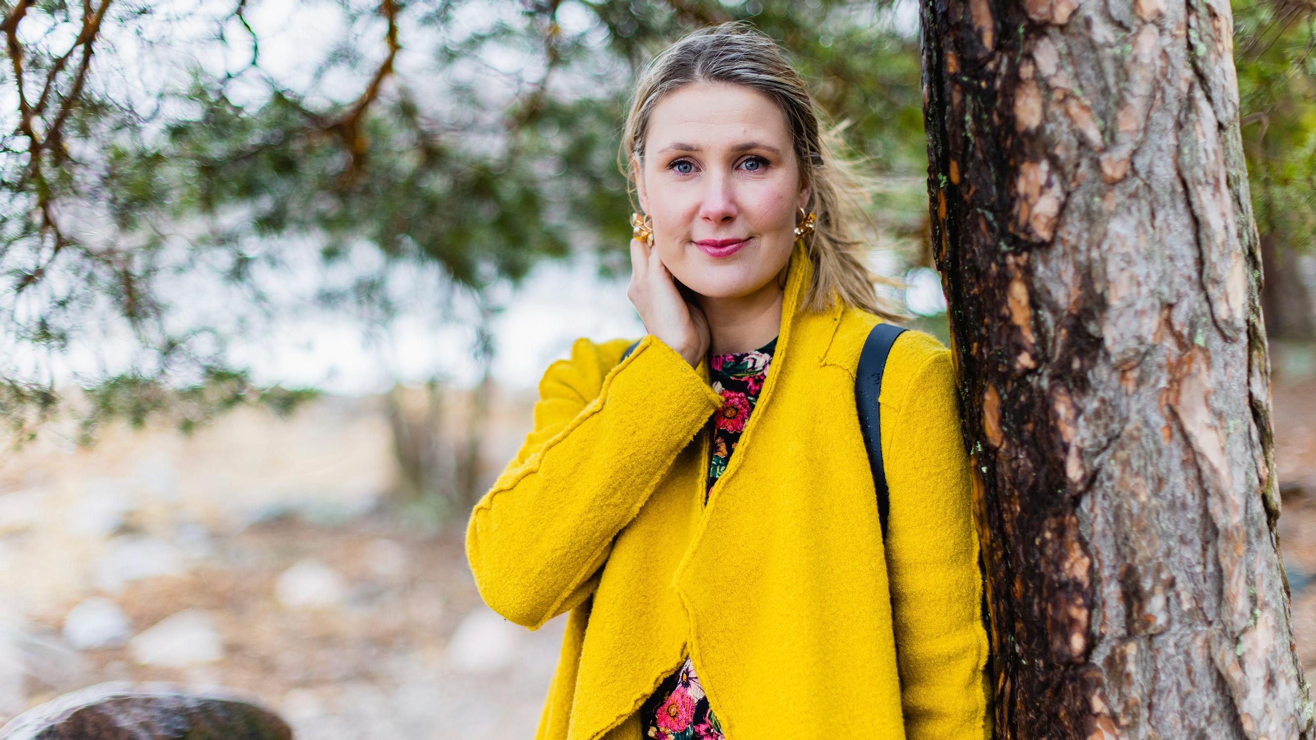 Putous-näyttelijä Linda Wiklund tietää, että hänestä on juoruiltu työpaikalla selän takana: ”Olen harmitellut, etten ole uskaltanut sanoa, että nyt riittää”