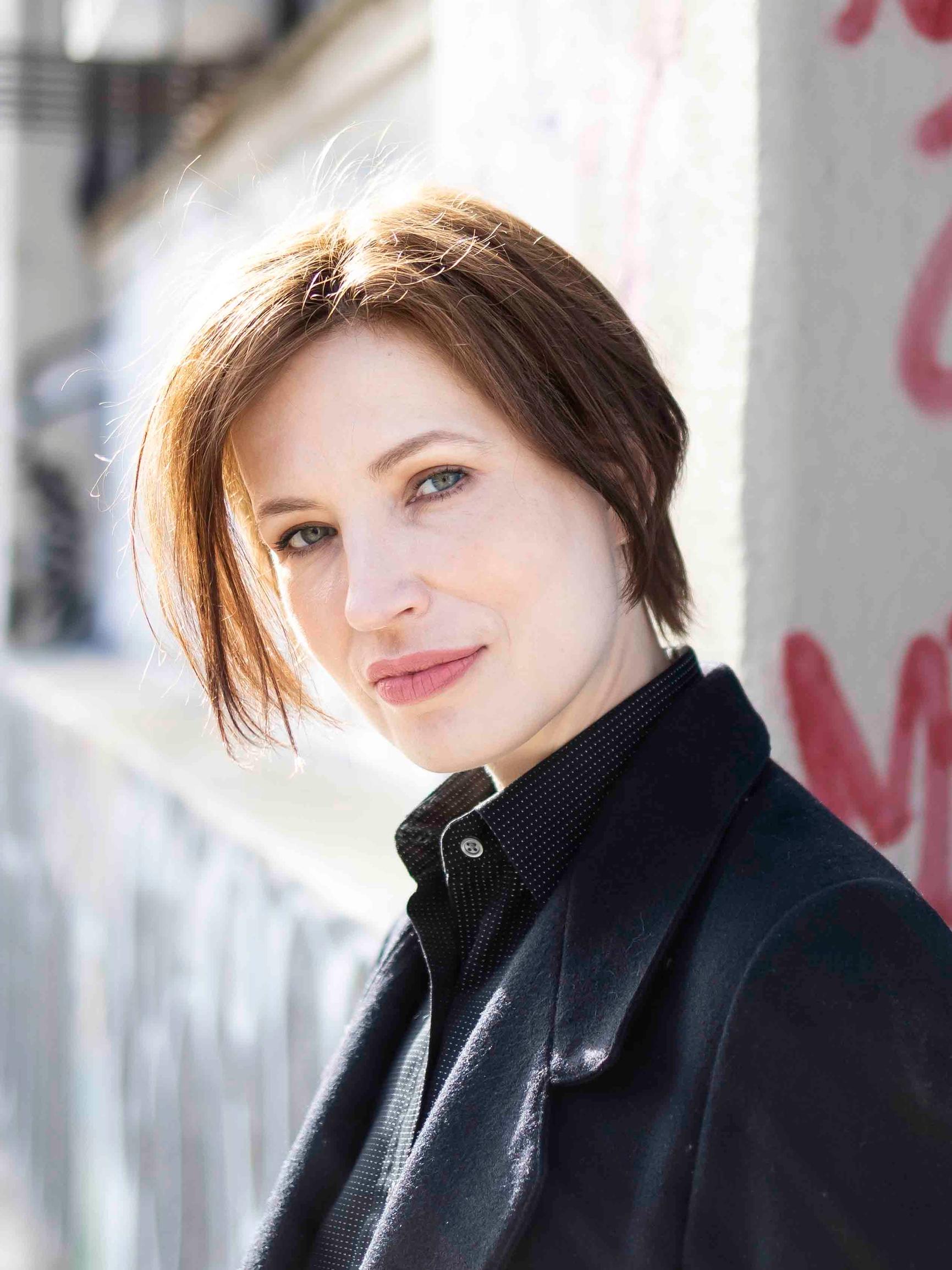 Laulaja Janita oli teinitähti ja alkoholin ongelmakäyttäjä, jolle baarimikotkin tarjosivat drinkkejä: ”Juomistani kannustettiin”