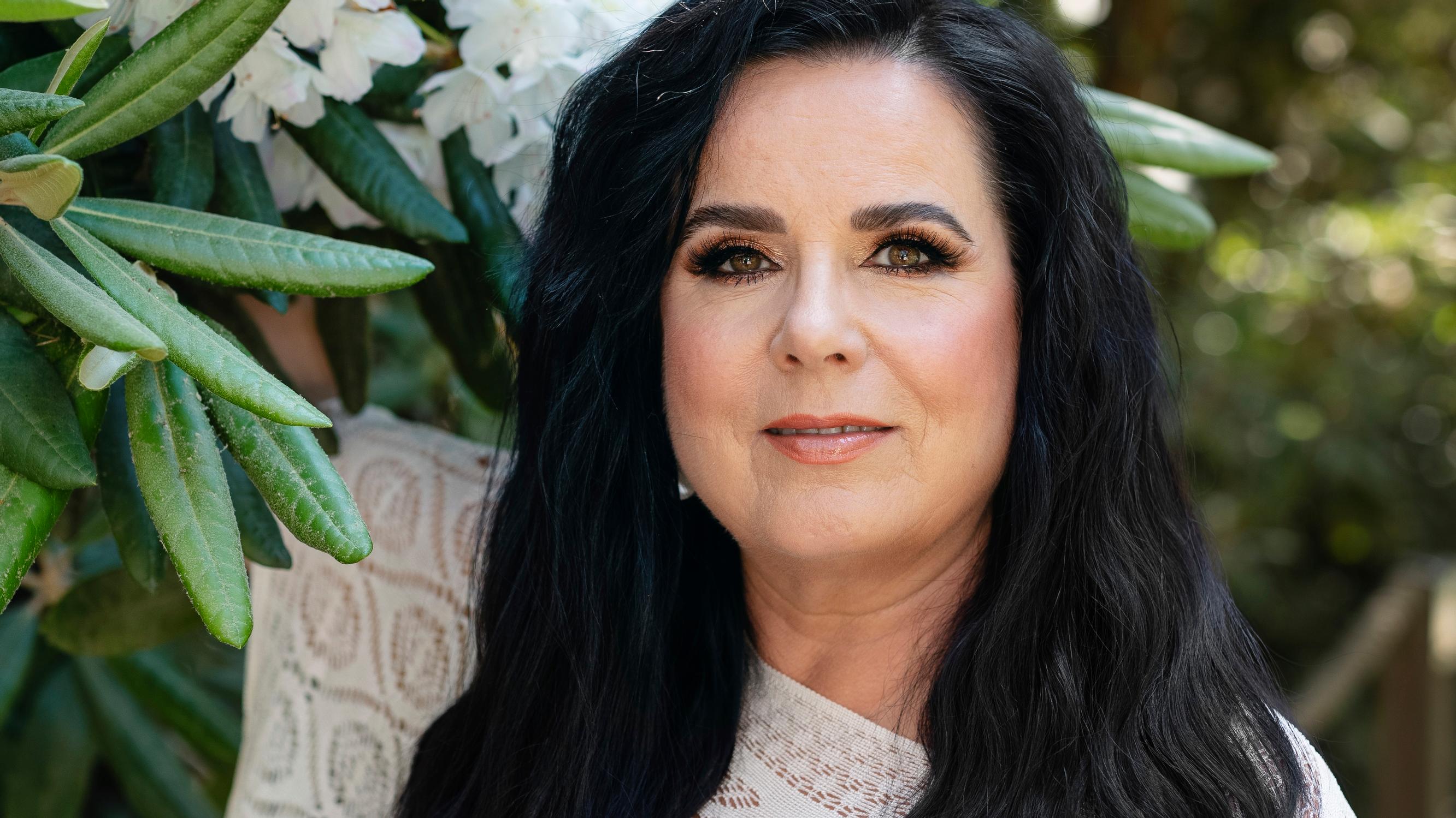 Kaija Koon taiteilijaelämä – tätä mieltä hän on kuulijoiden kirjeistä ja tässä yllättävässä paikassa hän on onnellinen