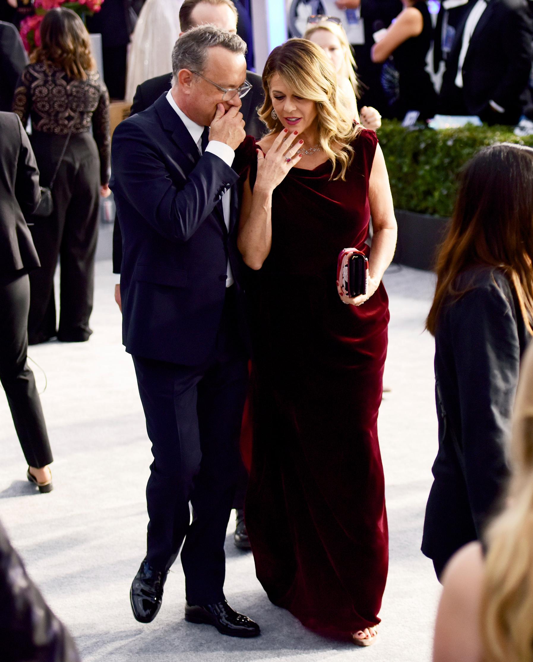 Tom Hanks ja Rita Wilson osallistuivat elokuva-alan gaalaan Los Angelesissa tammikuussa 2020. He näyttävät edelleen vastarakastuneilta.