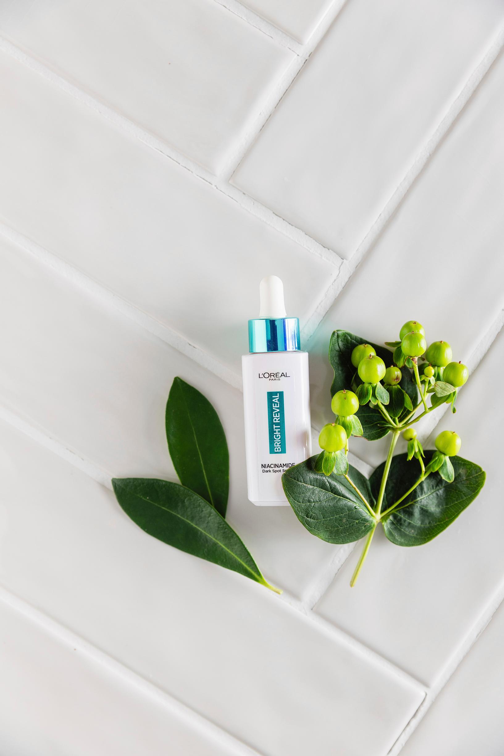 L’Oréal Paris Bright Reveal Niacinamide Dark Spot UV Serum