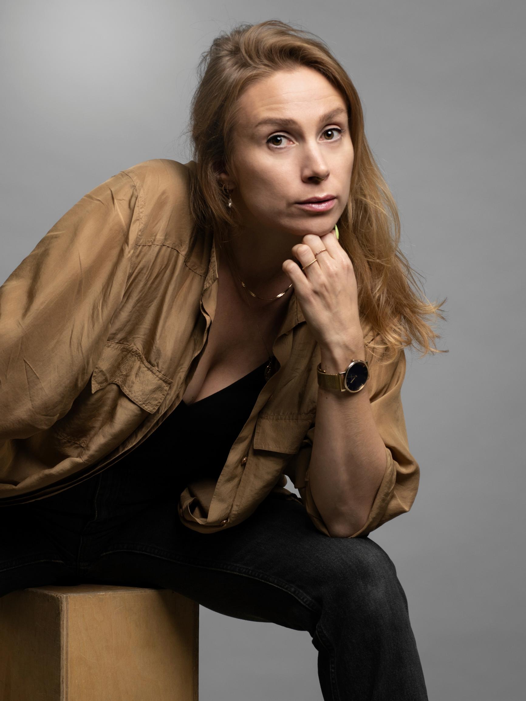 Sattumalta ostettu kirja sai käsikirjoittaja Olga Palon tajuamaan, että hänessäkin on sisäistettyä naisvihaa