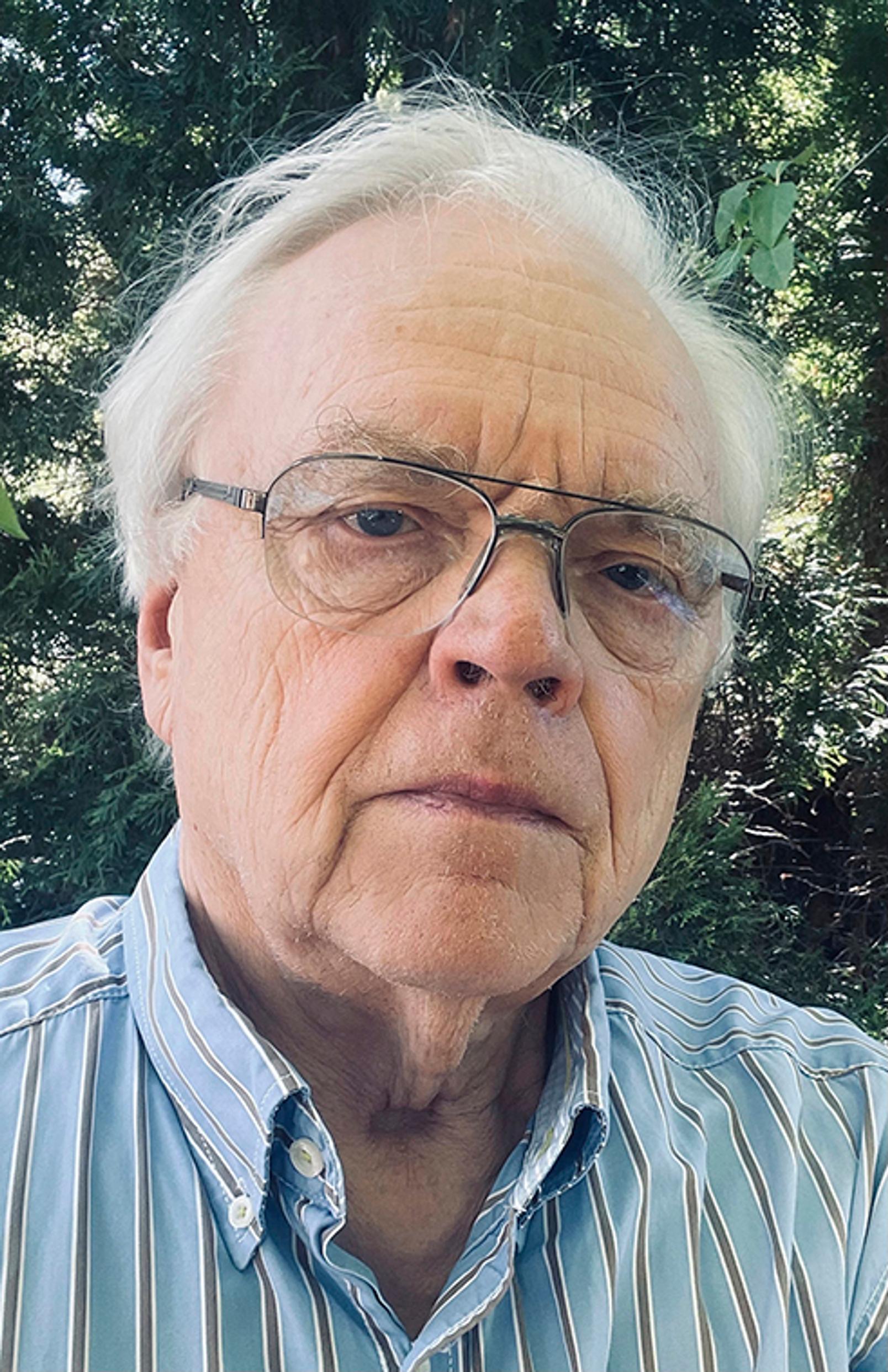 Professori, kliinisen kemian erikoislääkäri Lasse Viinikka