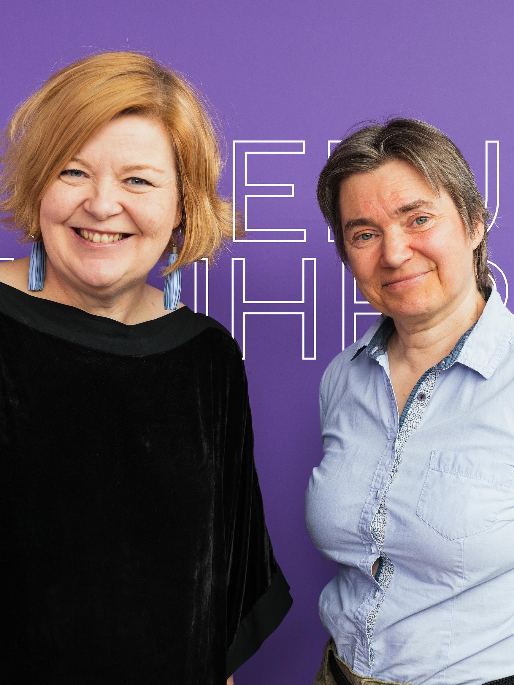 Miksi koira haukottelee? Eläinten käyttäytymistieteen tohtori Helena Telkänranta vastaa kysymyksiin
