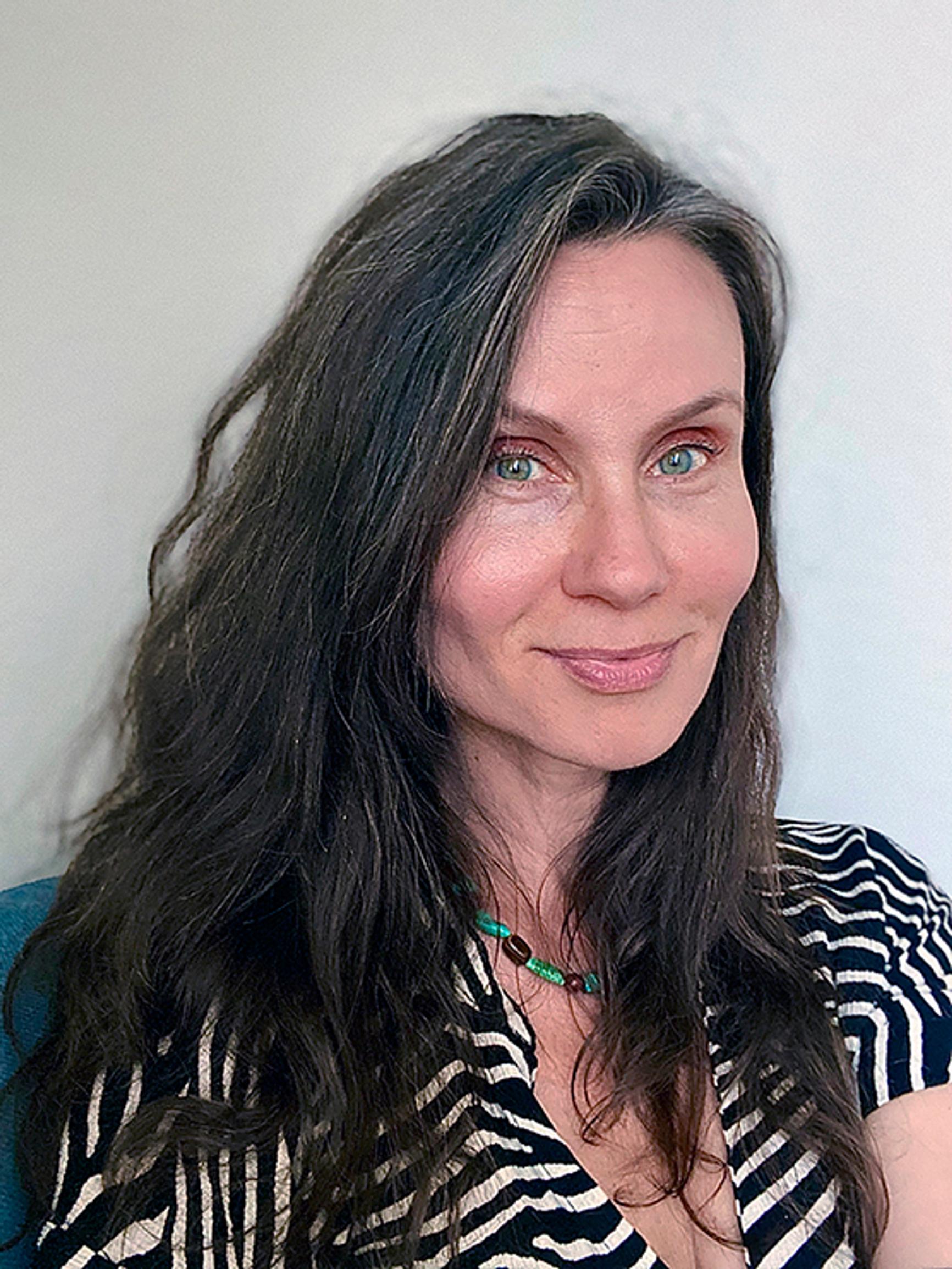 Kliininen hypnoterapeutti ja mentaalivalmentaja Minna Marsh