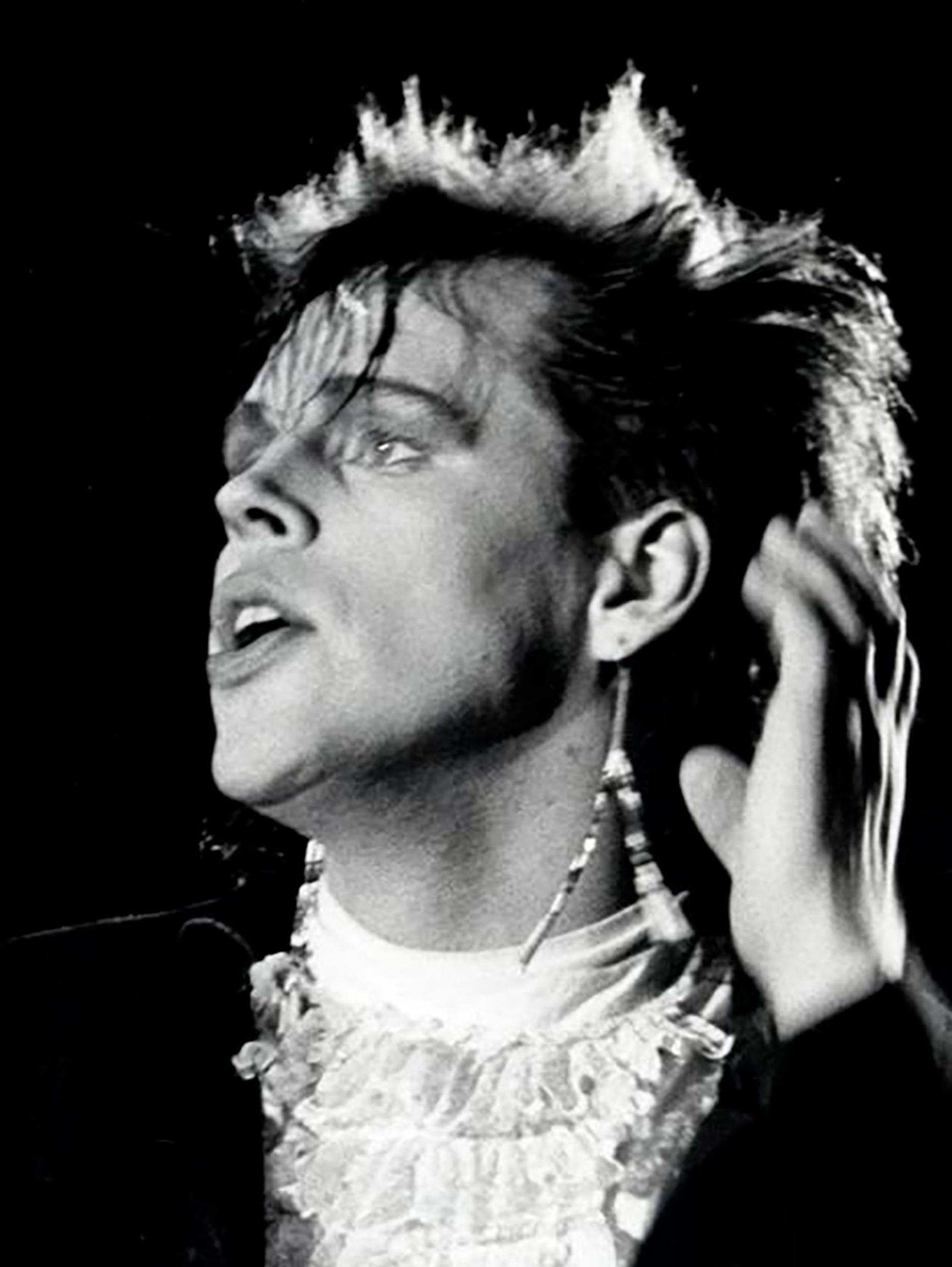 Testaa, miten hyvin muistat 80-luvun suomalaisten hittibiisien sanat! Vain todellinen kasarimusiikin maisteri saa yli 9 oikein