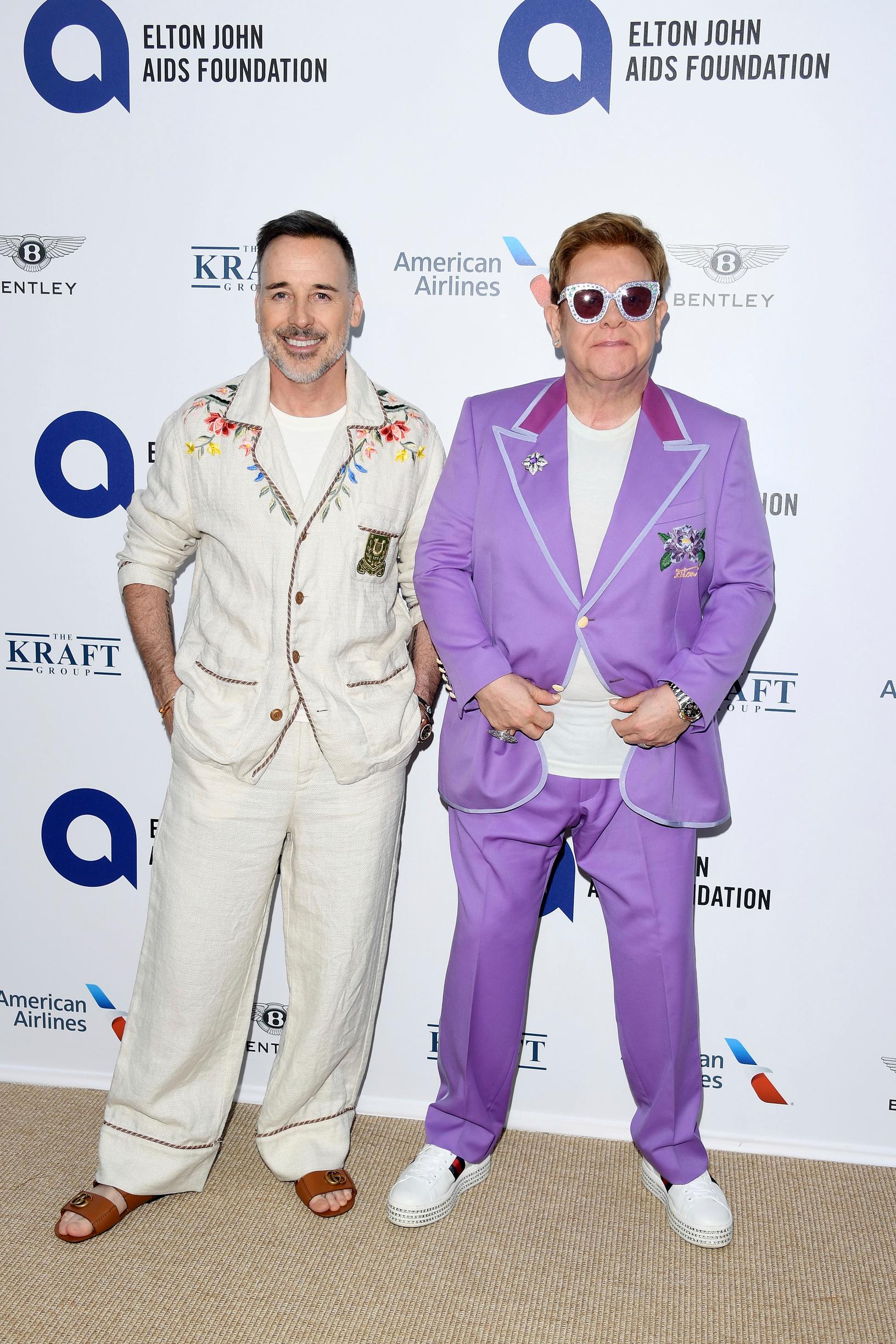 David ja Elton osallistuivat Eltonin nimeä kantavan aids-säätiön juhlaan heinäkuussa 2019. Juhlapaikkana oli Ranskan Antibes.