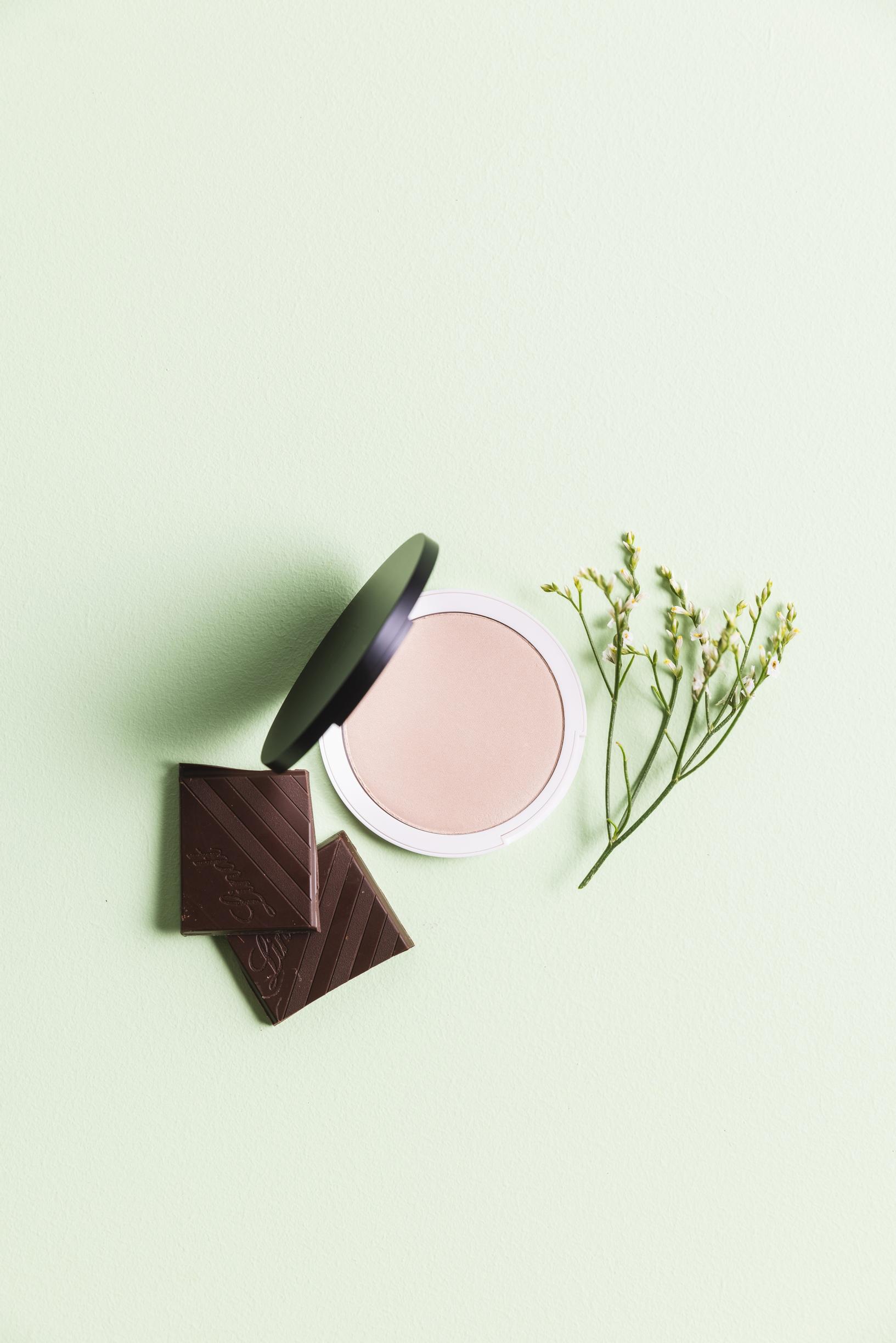 Lily Lolo Pressed Finishing Powder